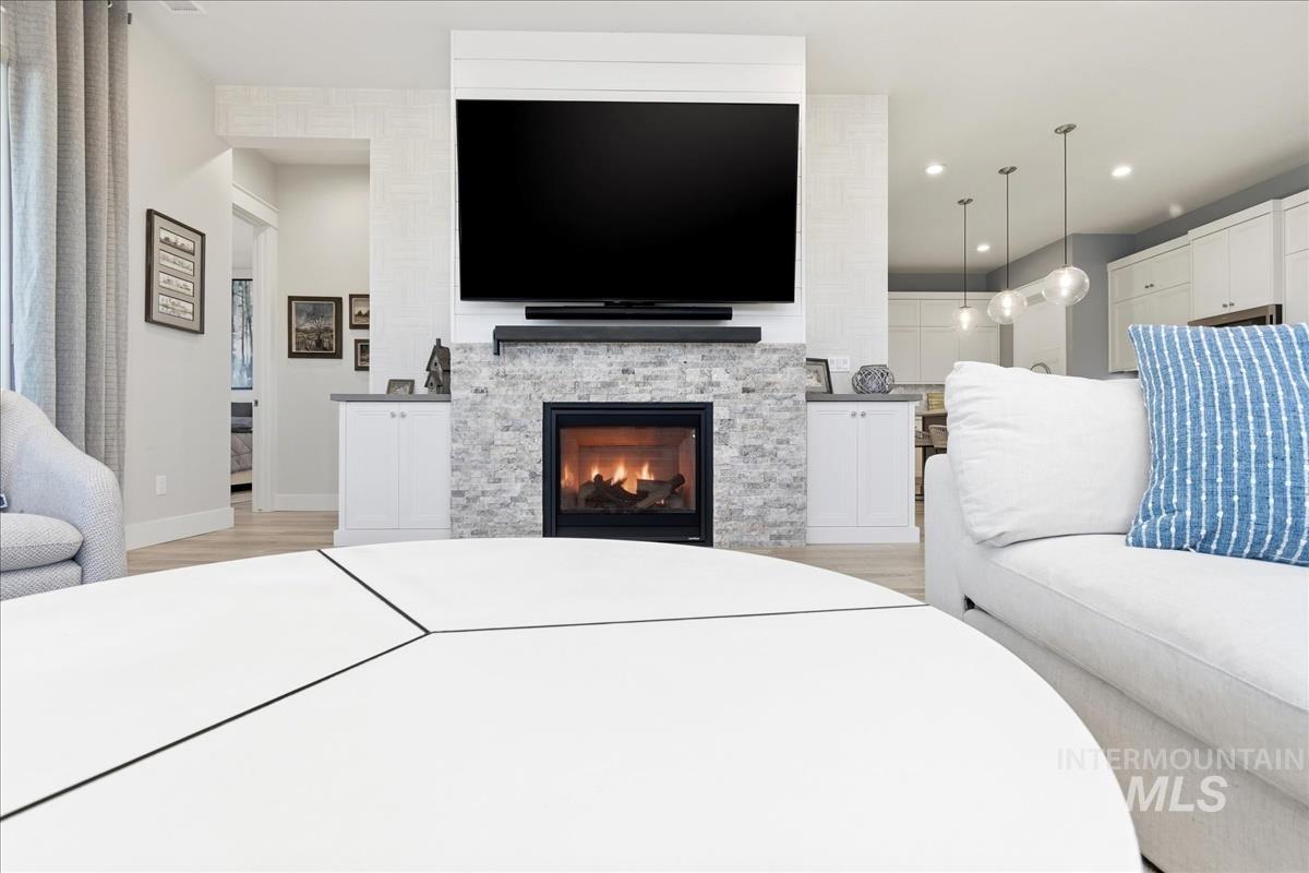 8572 W Lilburn, Star, Idaho 83669, 2 Bedrooms, 2 Bathrooms, Residential For Sale, Price $529,900,MLS 98978259