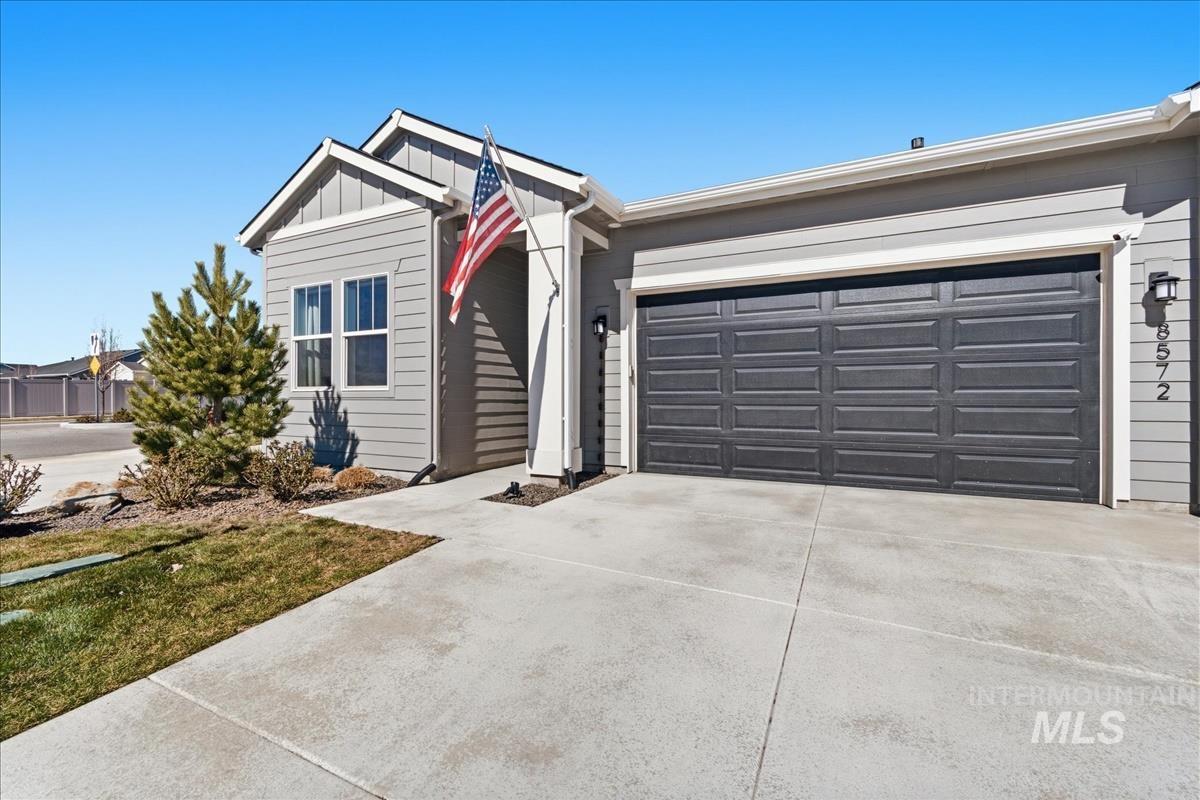 8572 W Lilburn, Star, Idaho 83669, 2 Bedrooms, 2 Bathrooms, Residential For Sale, Price $529,900,MLS 98978259