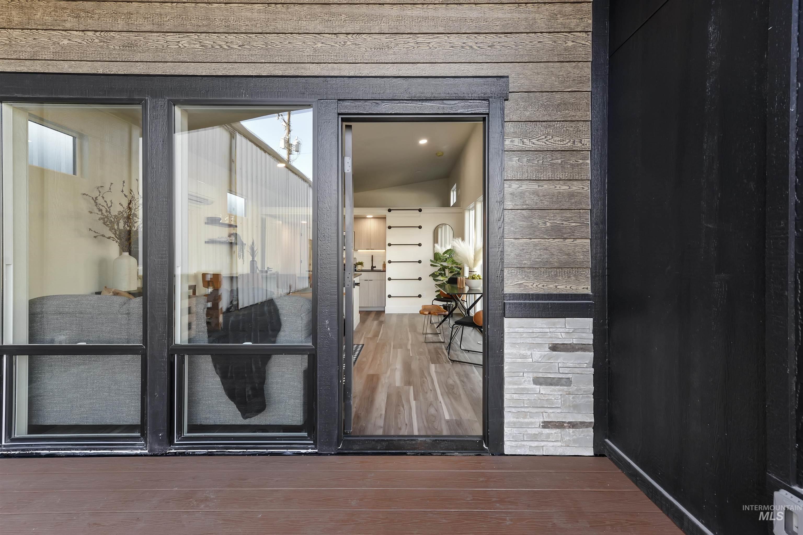 114 Raven Loop, Cascade, Idaho 83611, 1 Bedroom, 1 Bathroom, Residential For Sale, Price $299,000,MLS 98978261