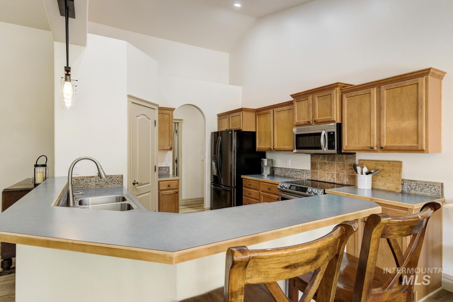 622 W Highland Avenue, Nampa, Idaho 83686, 3 Bedrooms, 2 Bathrooms, Residential For Sale, Price $550,000,MLS 98978263