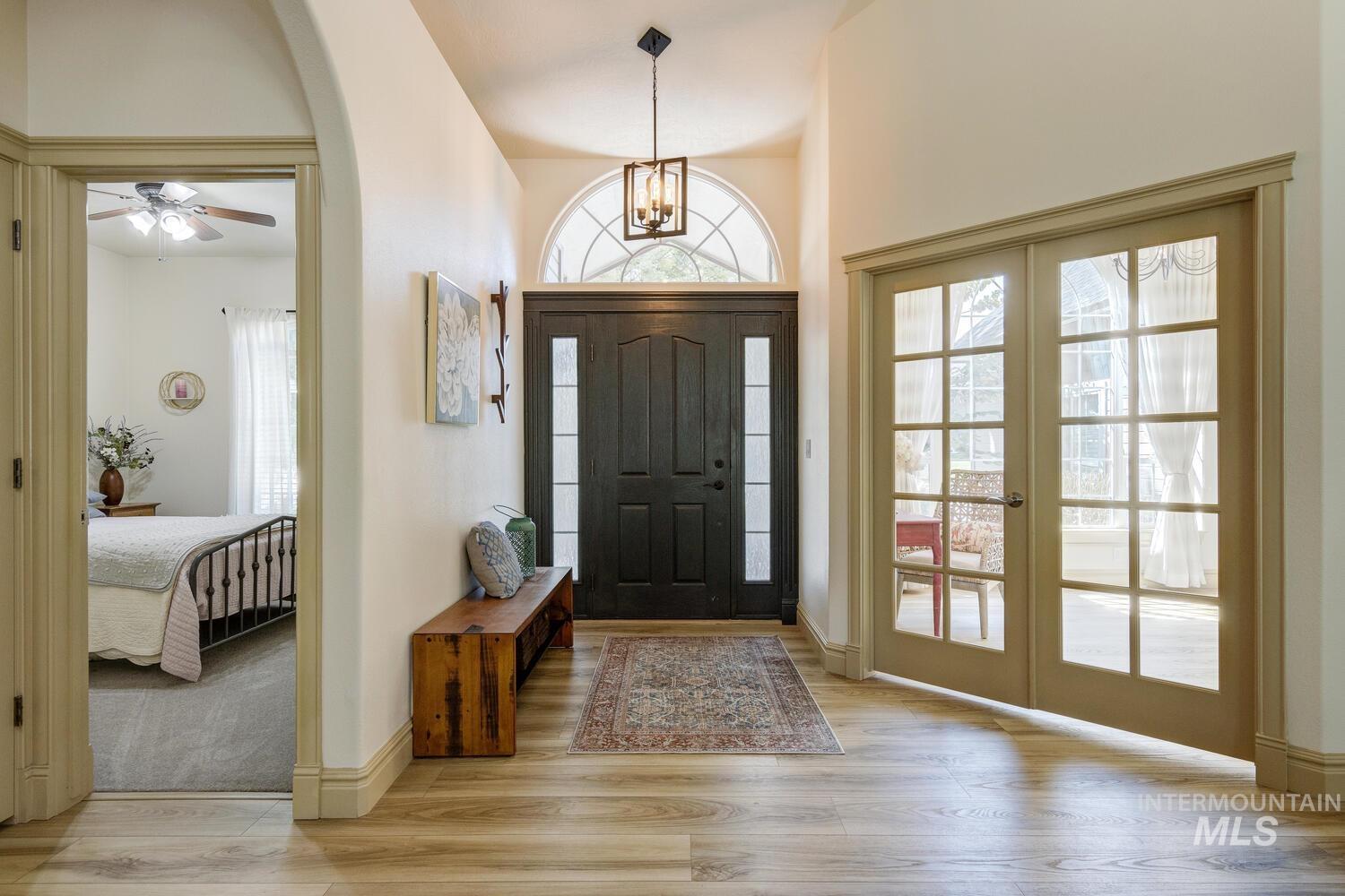 622 W Highland Avenue, Nampa, Idaho 83686, 3 Bedrooms, 2 Bathrooms, Residential For Sale, Price $550,000,MLS 98978263