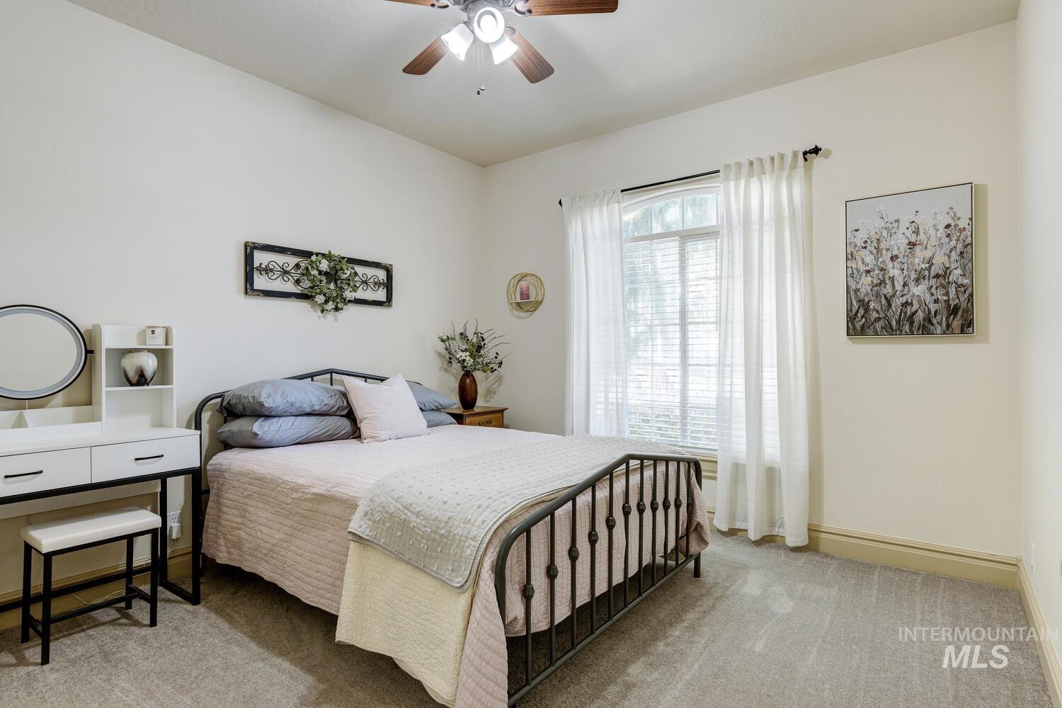 622 W Highland Avenue, Nampa, Idaho 83686, 3 Bedrooms, 2 Bathrooms, Residential For Sale, Price $550,000,MLS 98978263