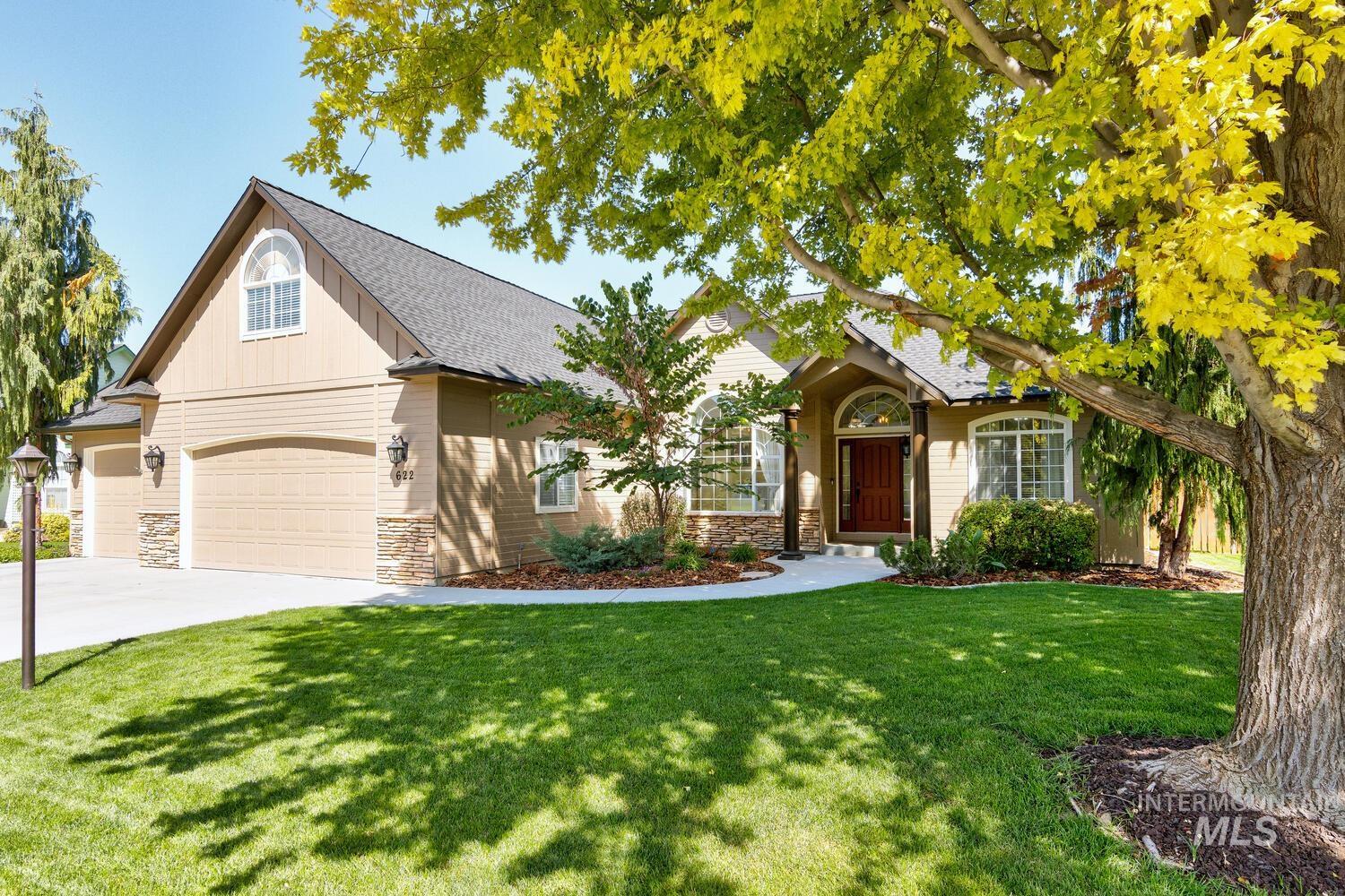 622 W Highland Avenue, Nampa, Idaho 83686, 3 Bedrooms, 2 Bathrooms, Residential For Sale, Price $550,000,MLS 98978263