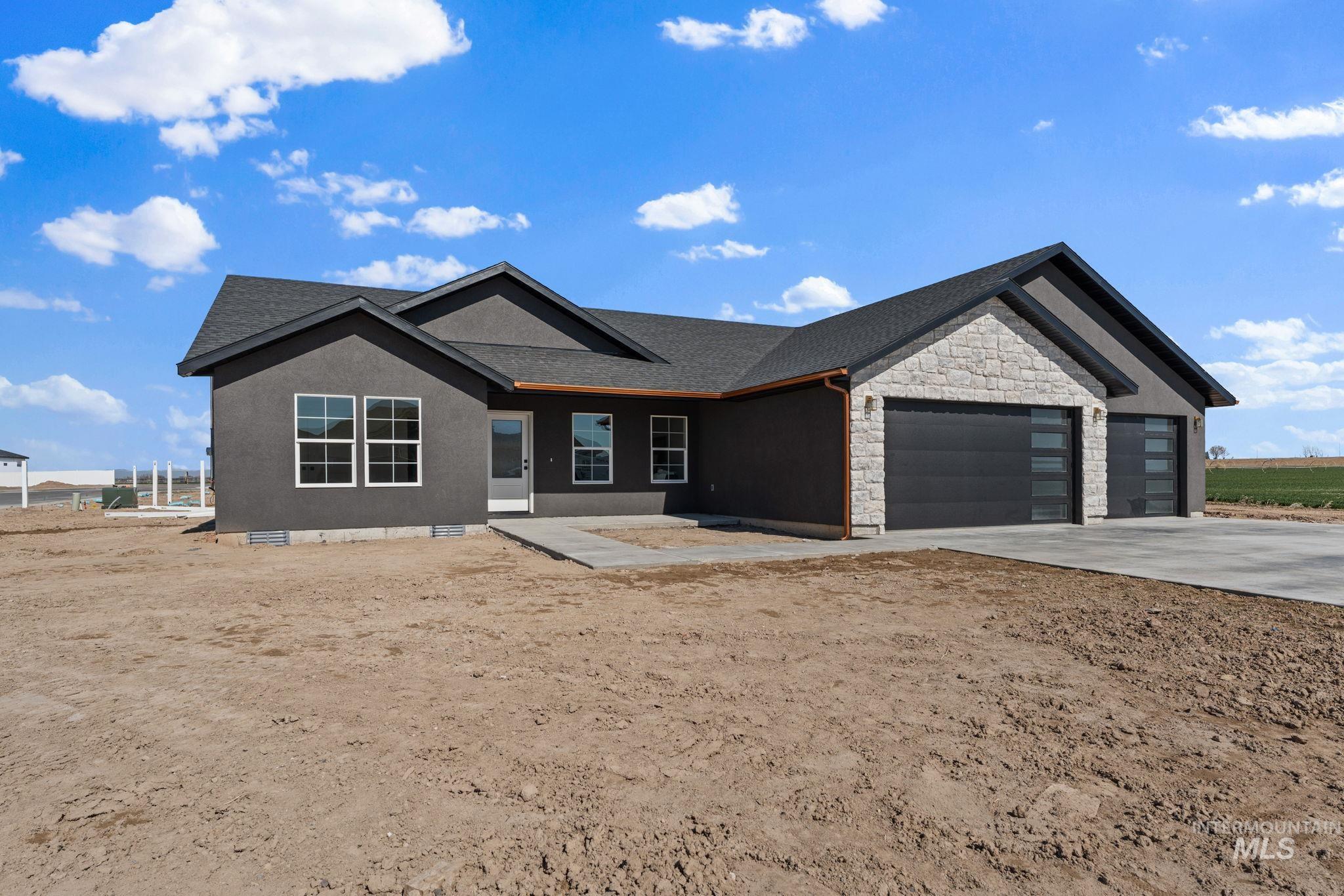 1330 19th Ave E, Jerome, Idaho 83338, 3 Bedrooms, 2 Bathrooms, Residential For Sale, Price $425,000,MLS 98978264