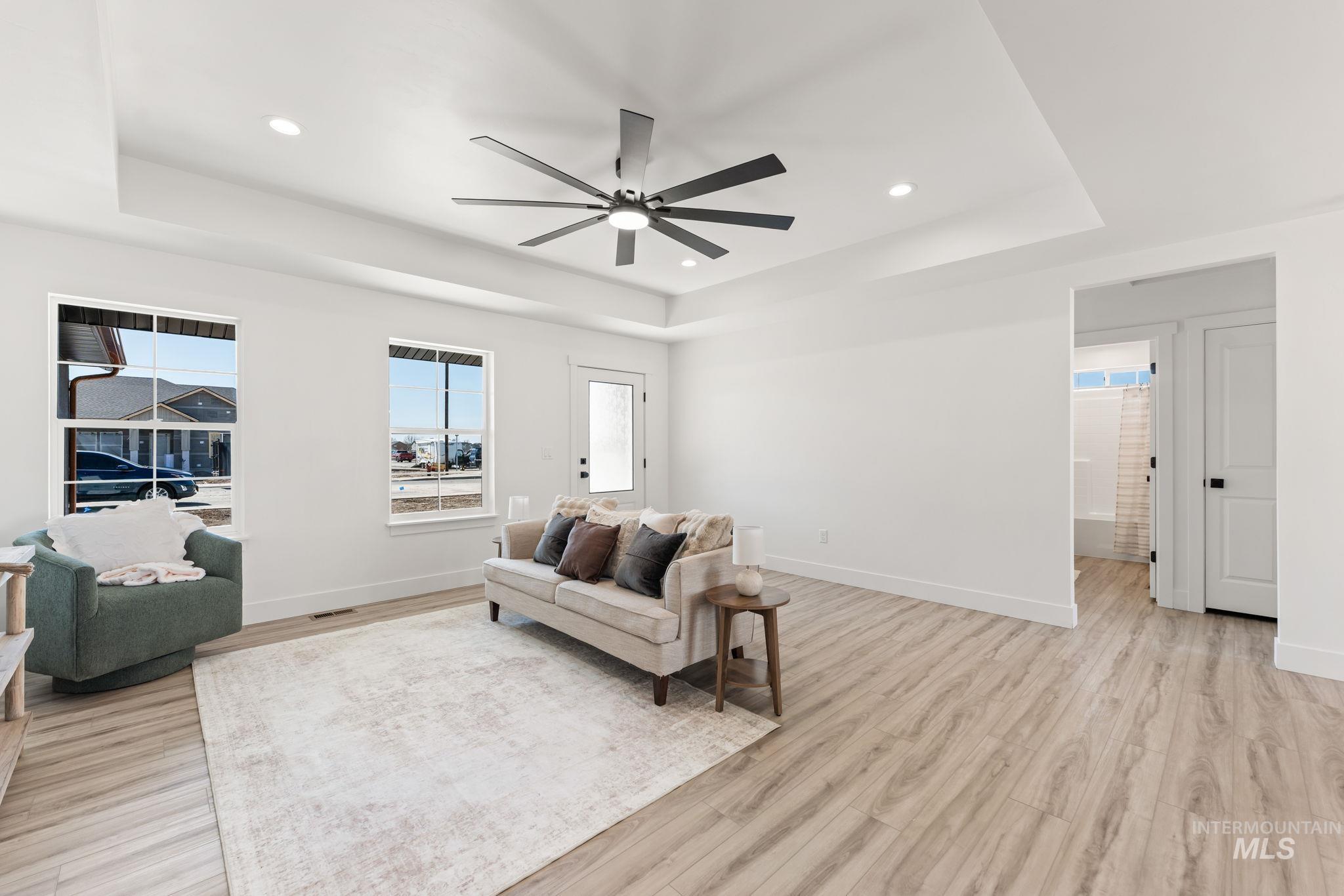 1330 19th Ave E, Jerome, Idaho 83338, 3 Bedrooms, 2 Bathrooms, Residential For Sale, Price $425,000,MLS 98978264