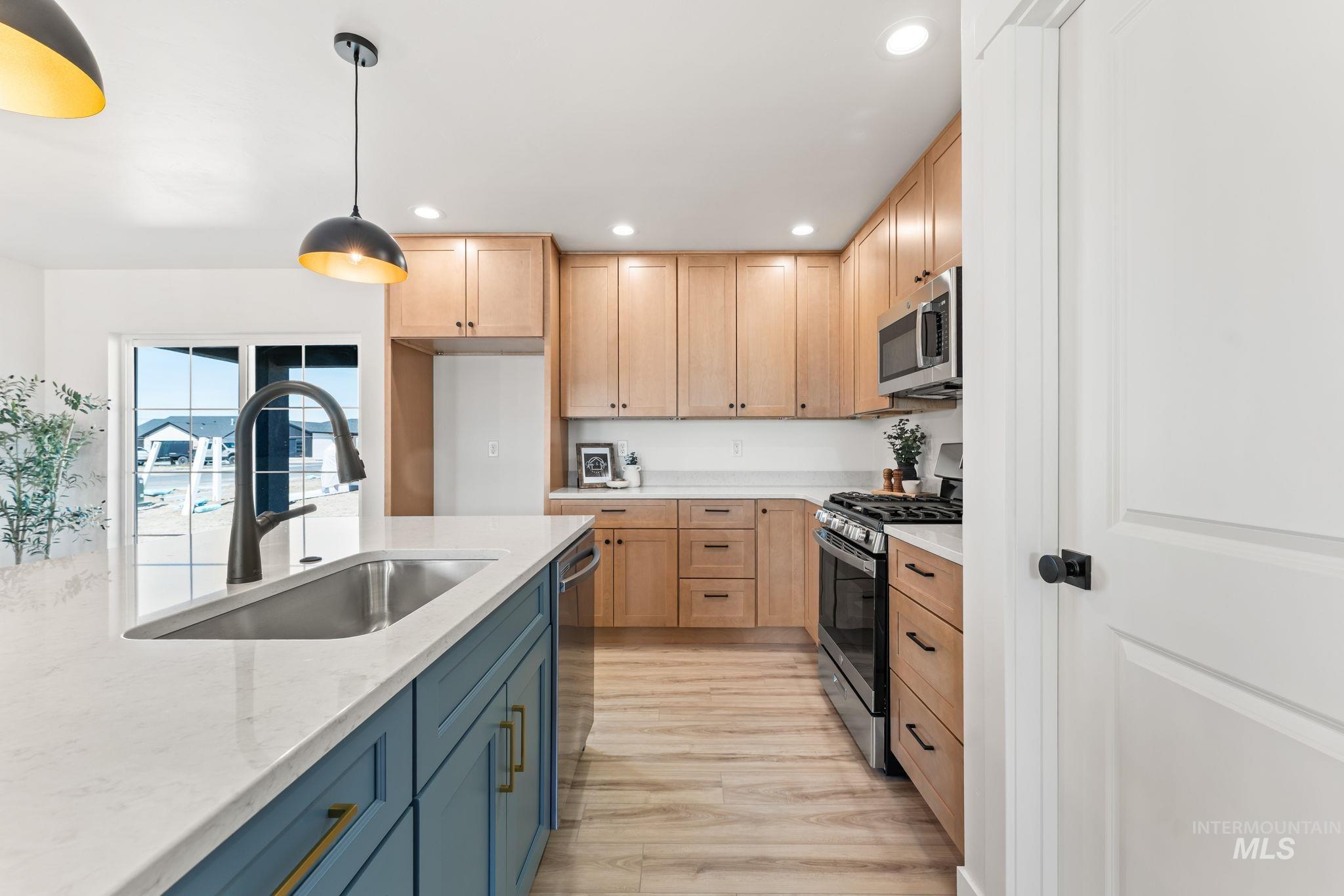 1330 19th Ave E, Jerome, Idaho 83338, 3 Bedrooms, 2 Bathrooms, Residential For Sale, Price $425,000,MLS 98978264