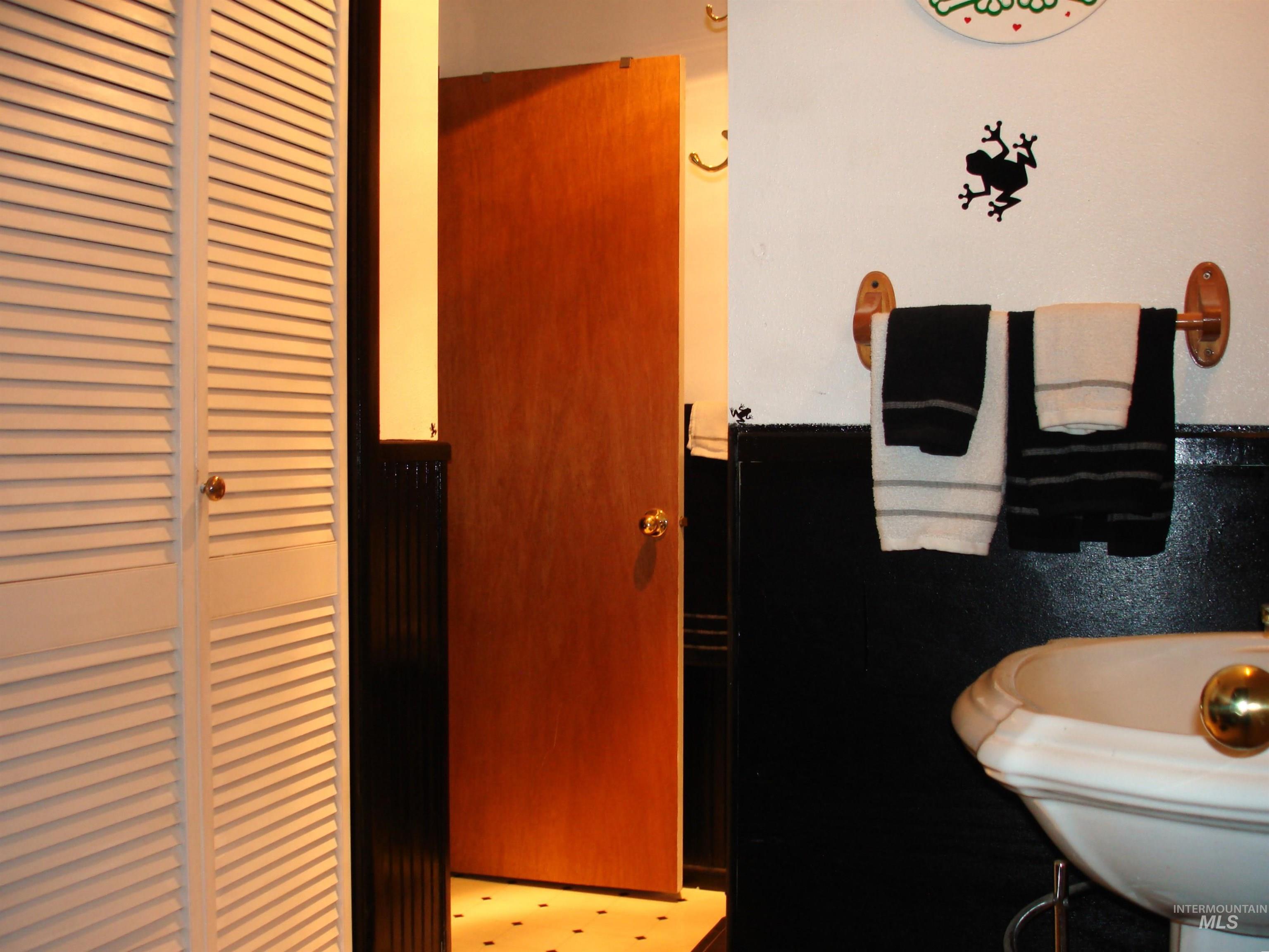 3756 Farrell Road, New Meadows, Idaho 83654, 3 Bedrooms, 2 Bathrooms, Residential For Sale, Price $665,000,MLS 98978266