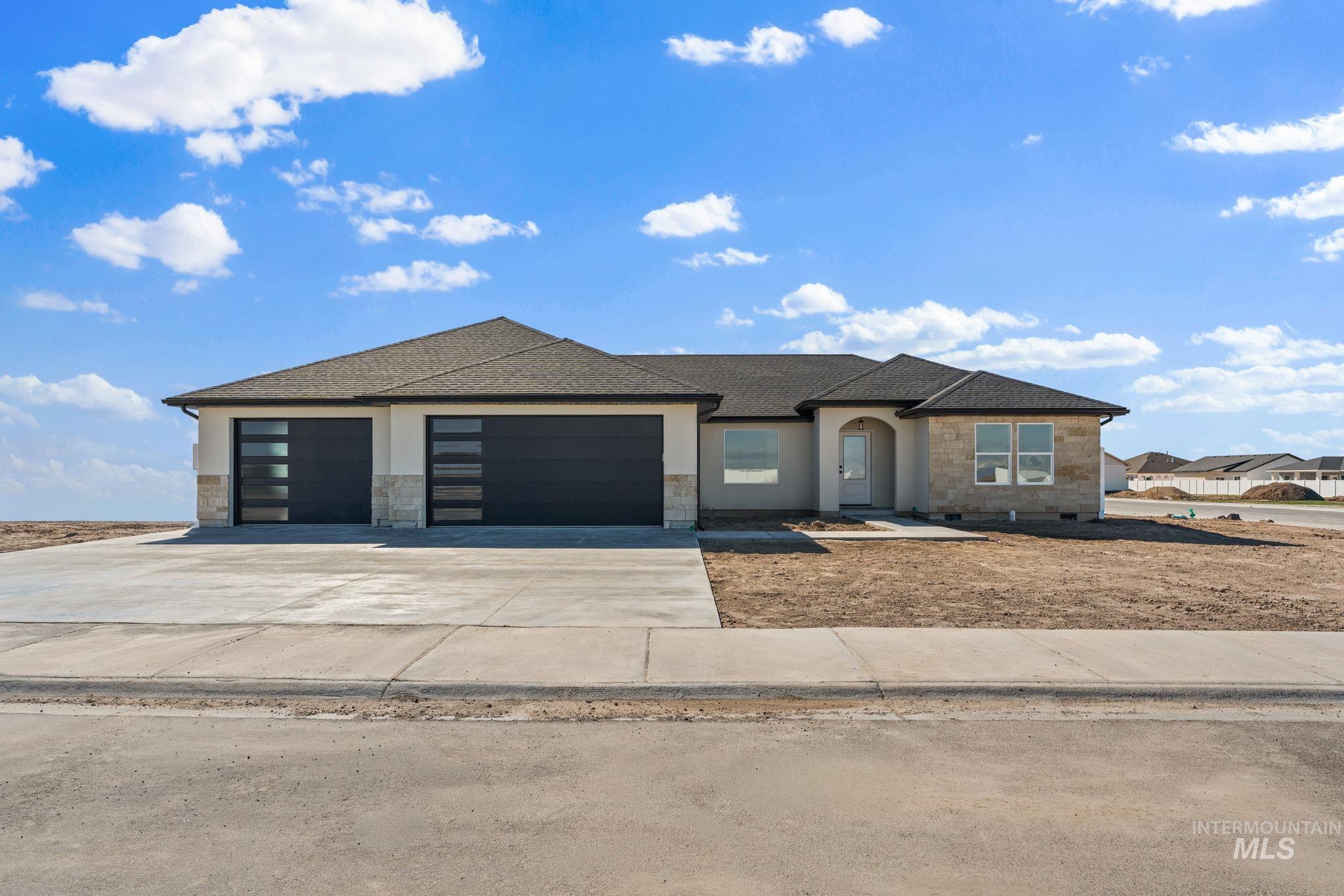 1325 20th Ave E, Jerome, Idaho 83338, 3 Bedrooms, 2 Bathrooms, Residential For Sale, Price $430,000,MLS 98978267