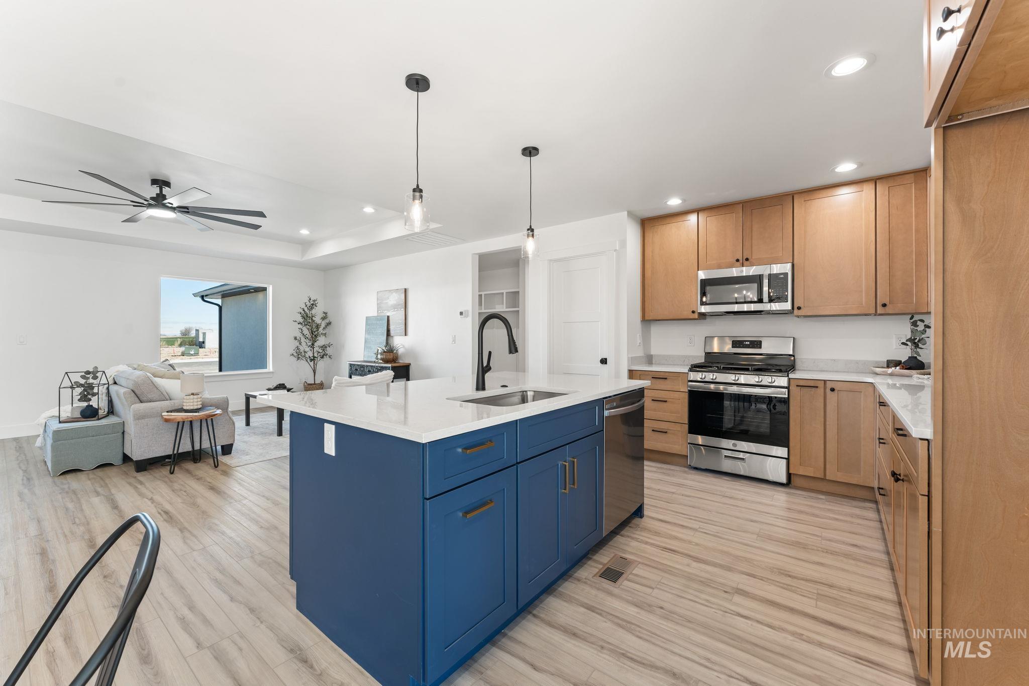 1325 20th Ave E, Jerome, Idaho 83338, 3 Bedrooms, 2 Bathrooms, Residential For Sale, Price $430,000,MLS 98978267