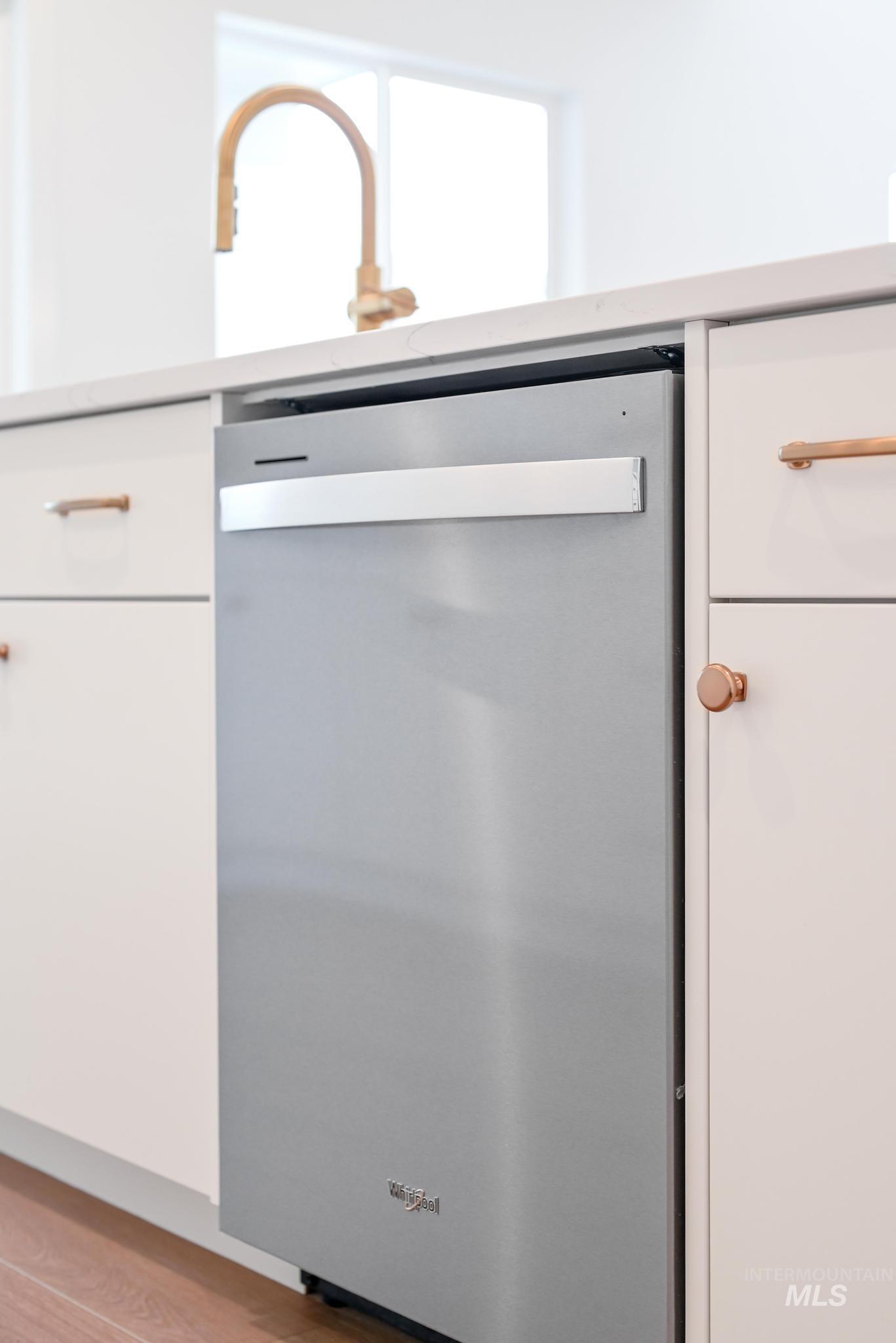 1366 W Grassland Ct, Middleton, Idaho 83644, 4 Bedrooms, 3.5 Bathrooms, Residential For Sale, Price $669,000,MLS 98978268