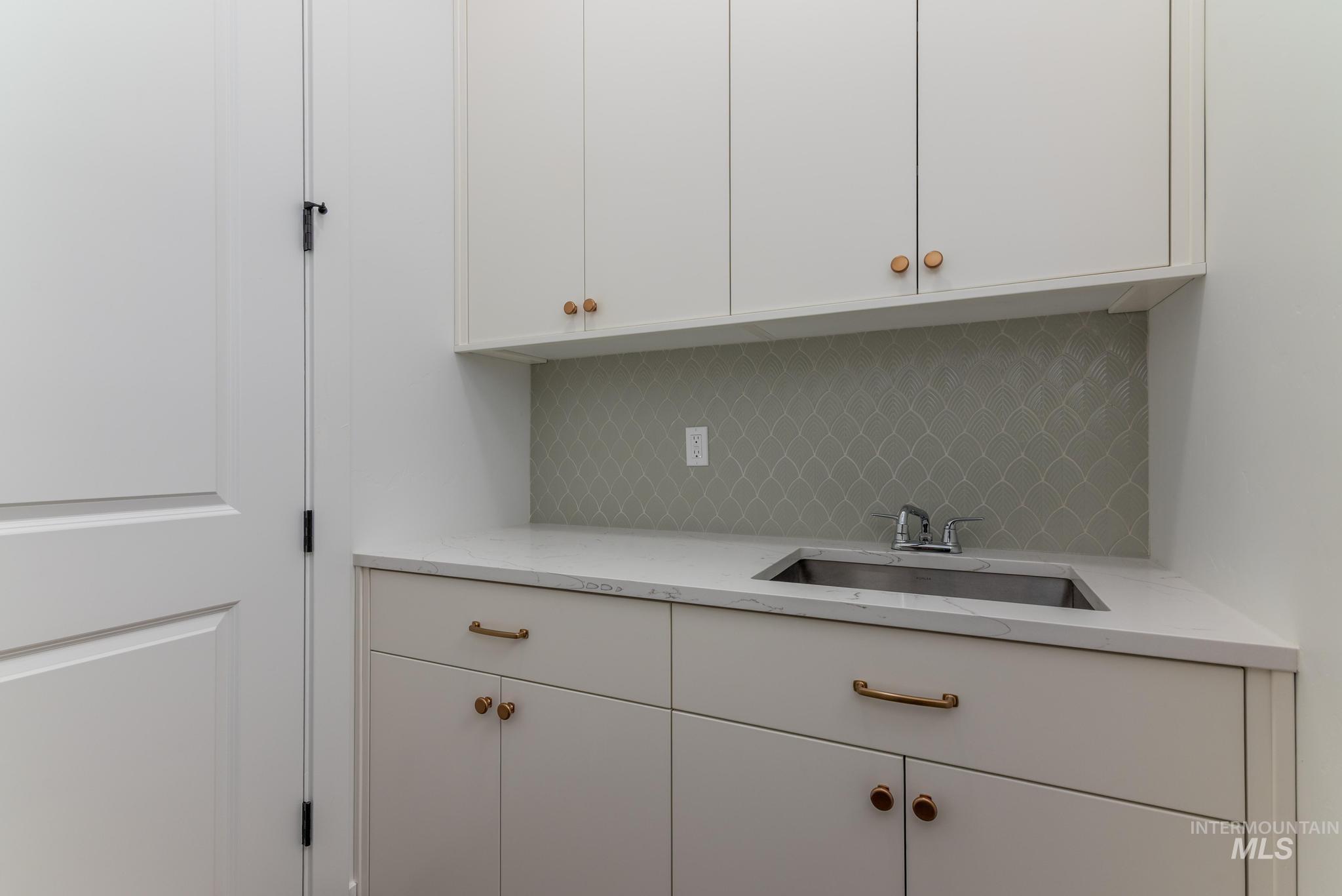 1366 W Grassland Ct, Middleton, Idaho 83644, 4 Bedrooms, 3.5 Bathrooms, Residential For Sale, Price $689,000,MLS 98978268