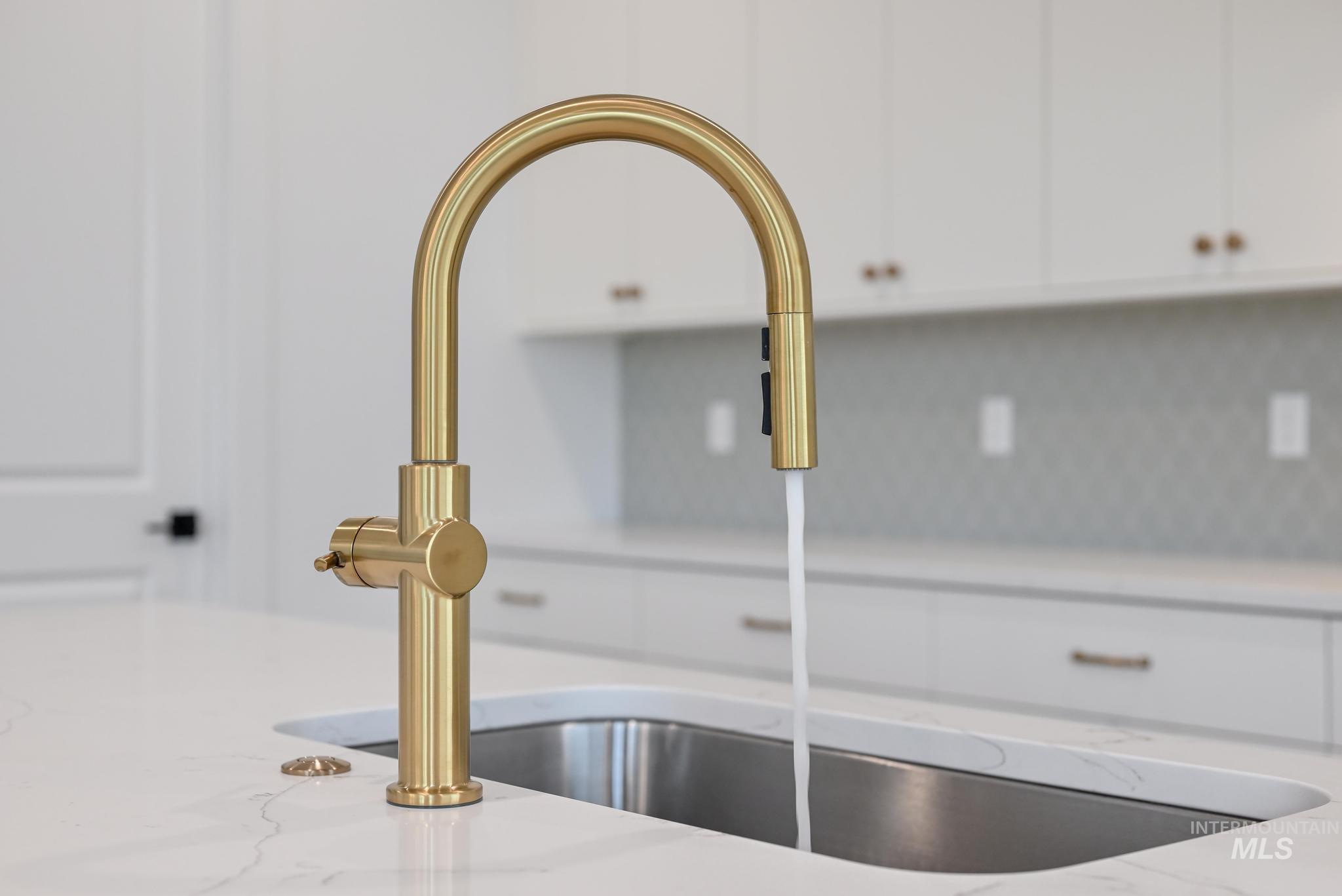 1366 W Grassland Ct, Middleton, Idaho 83644, 4 Bedrooms, 3.5 Bathrooms, Residential For Sale, Price $669,000,MLS 98978268