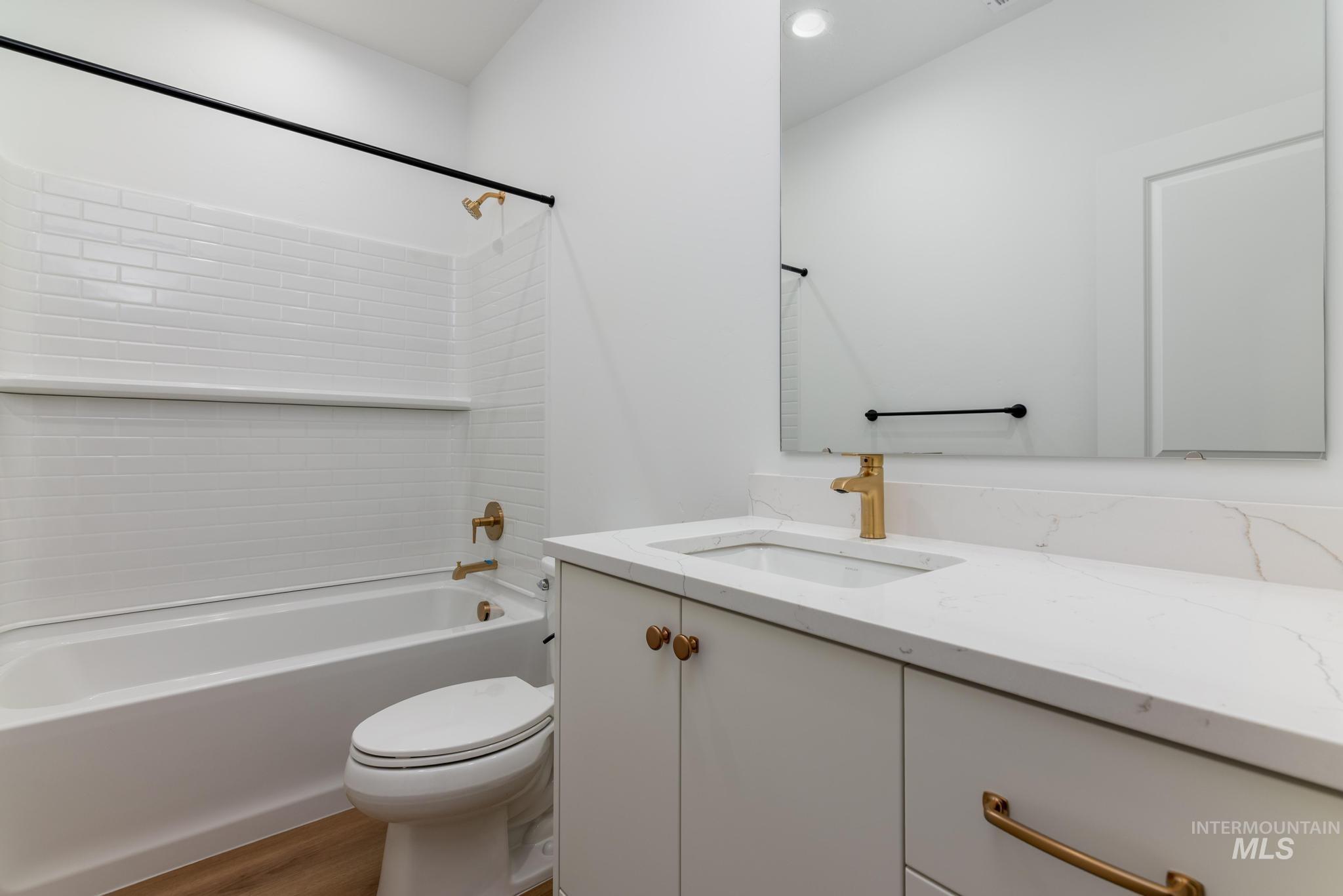 1366 W Grassland Ct, Middleton, Idaho 83644, 4 Bedrooms, 3.5 Bathrooms, Residential For Sale, Price $669,000,MLS 98978268