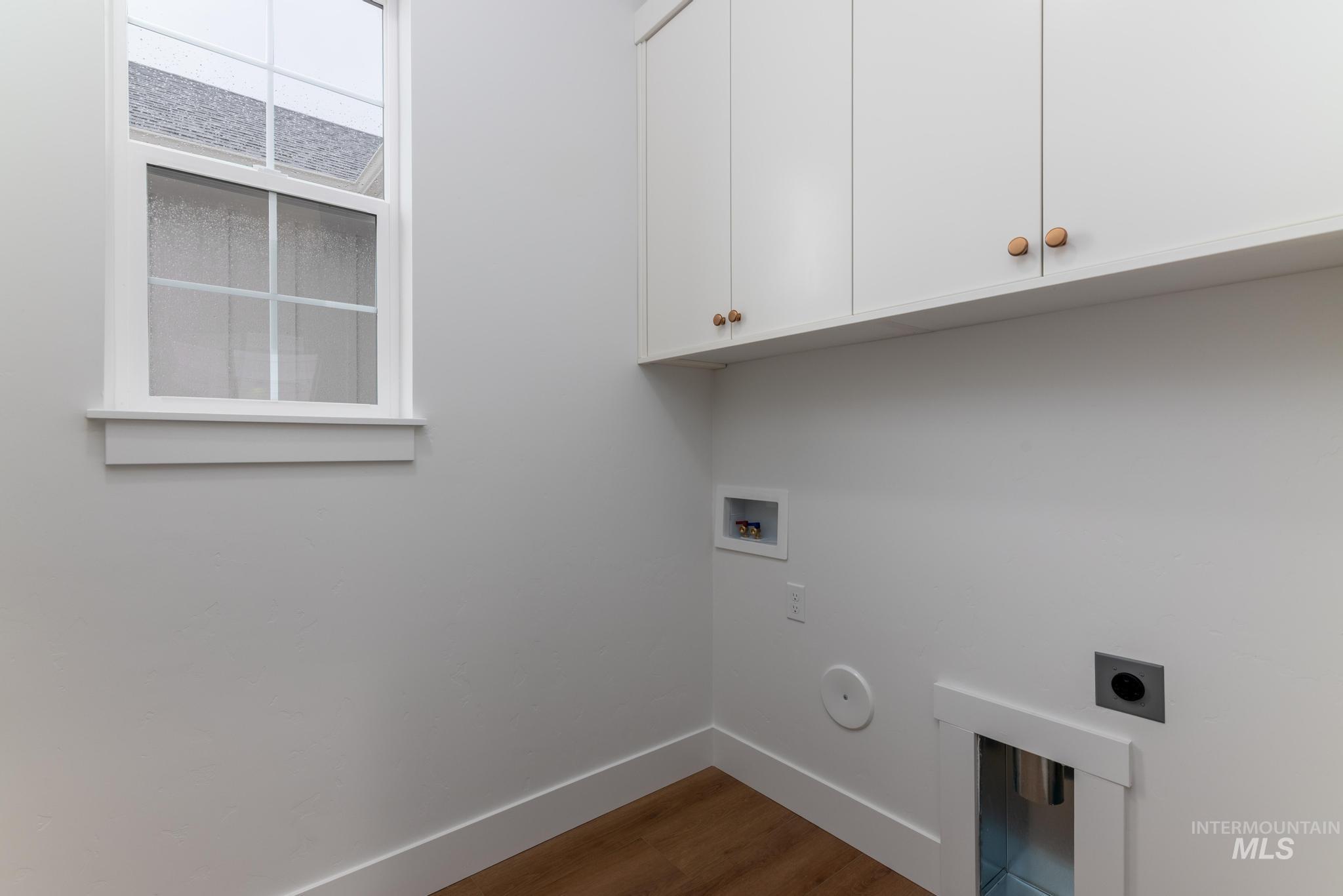 1366 W Grassland Ct, Middleton, Idaho 83644, 4 Bedrooms, 3.5 Bathrooms, Residential For Sale, Price $669,000,MLS 98978268