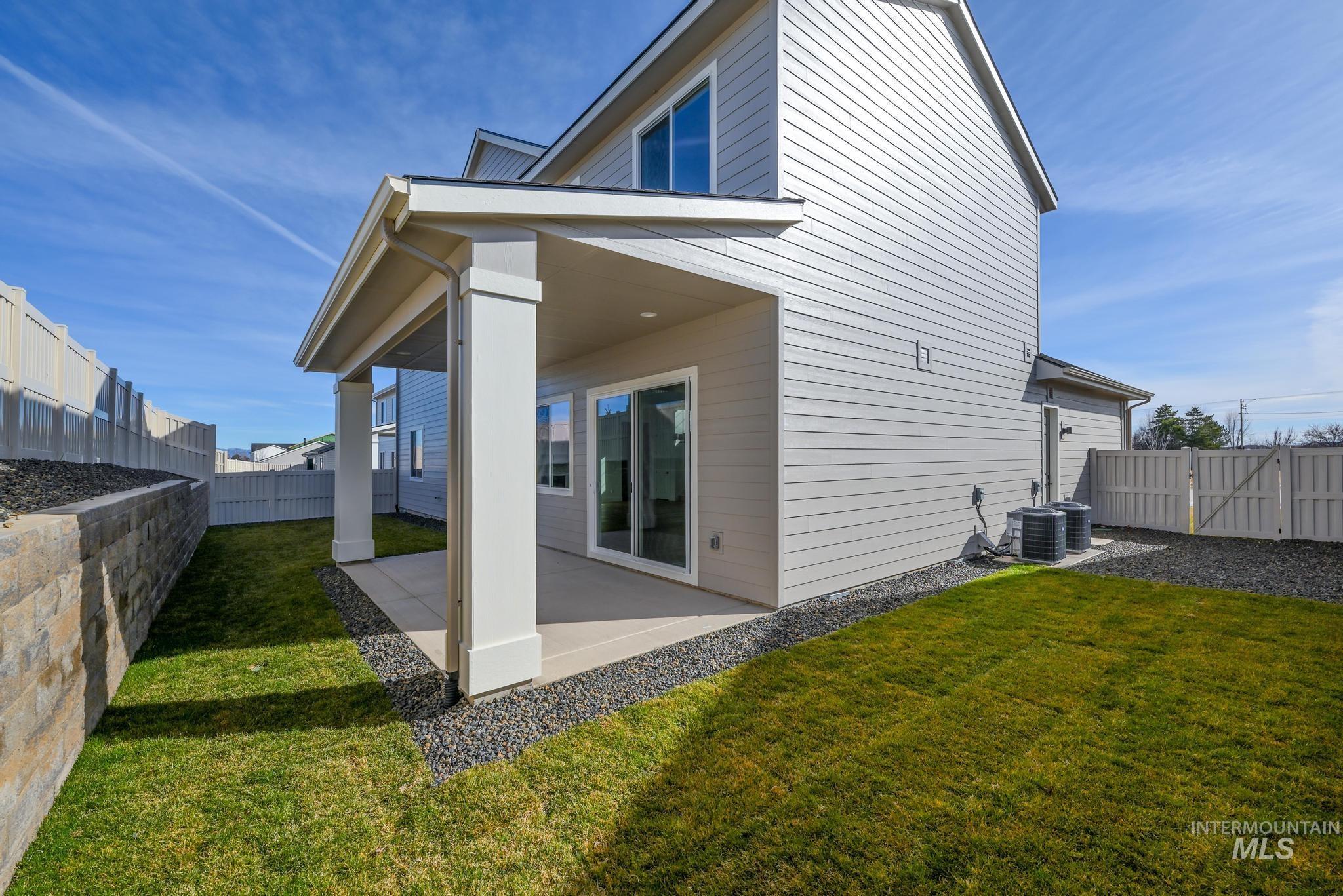 1366 W Grassland Ct, Middleton, Idaho 83644, 4 Bedrooms, 3.5 Bathrooms, Residential For Sale, Price $669,000,MLS 98978268