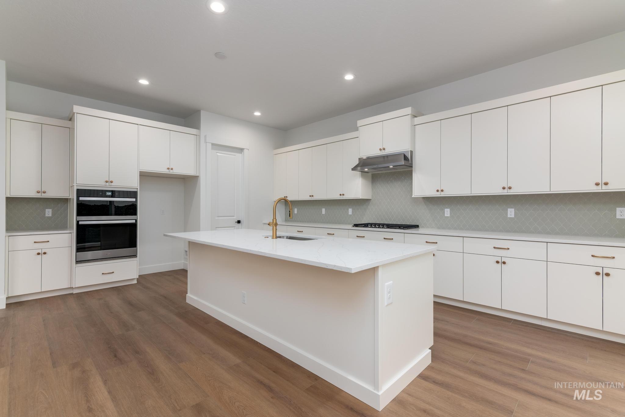 1366 W Grassland Ct, Middleton, Idaho 83644, 4 Bedrooms, 3.5 Bathrooms, Residential For Sale, Price $669,000,MLS 98978268