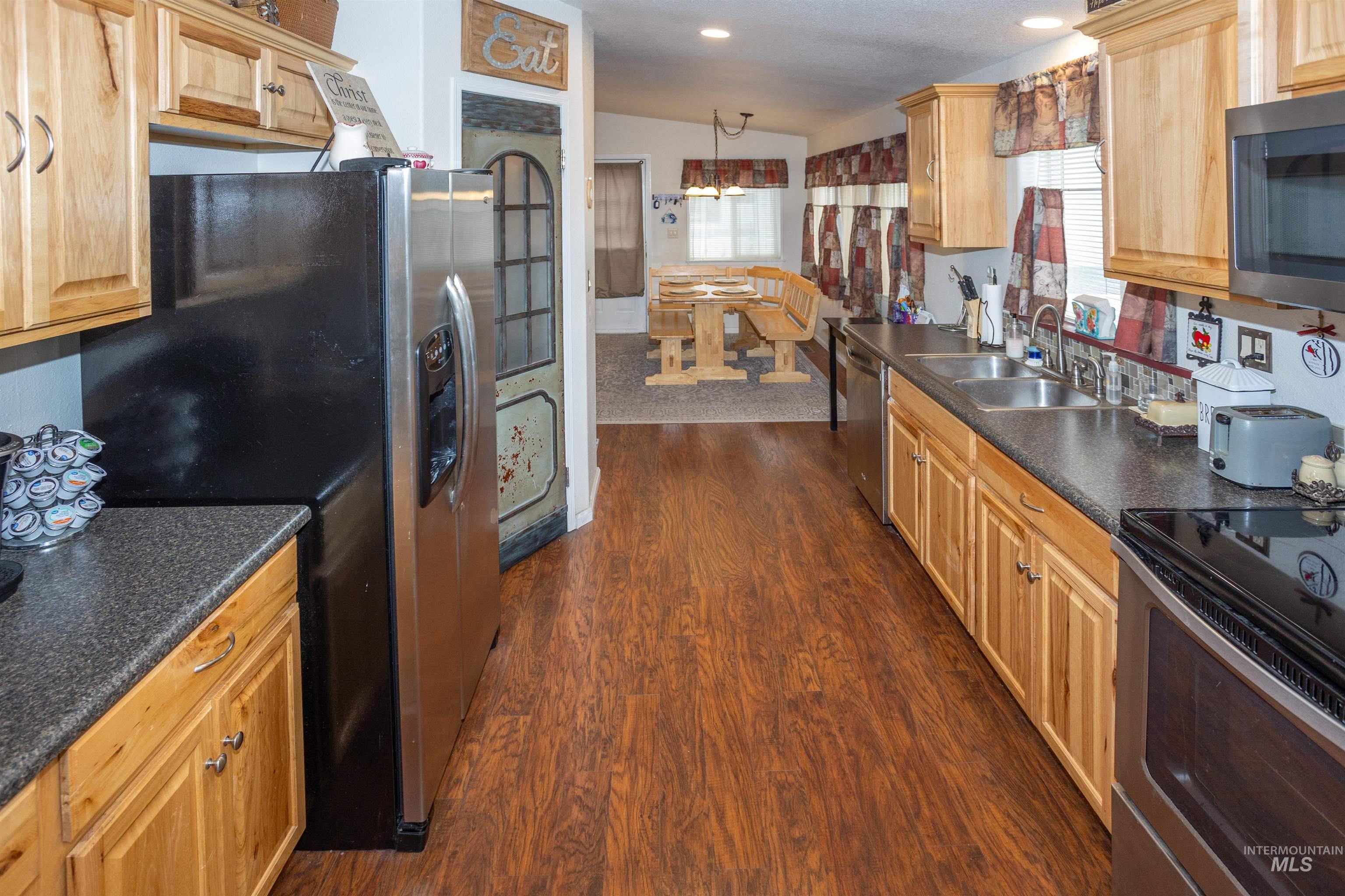 9390 W Ustick #19, Boise, Idaho 83704, 3 Bedrooms, 2 Bathrooms, Residential For Sale, Price $250,000,MLS 98978270