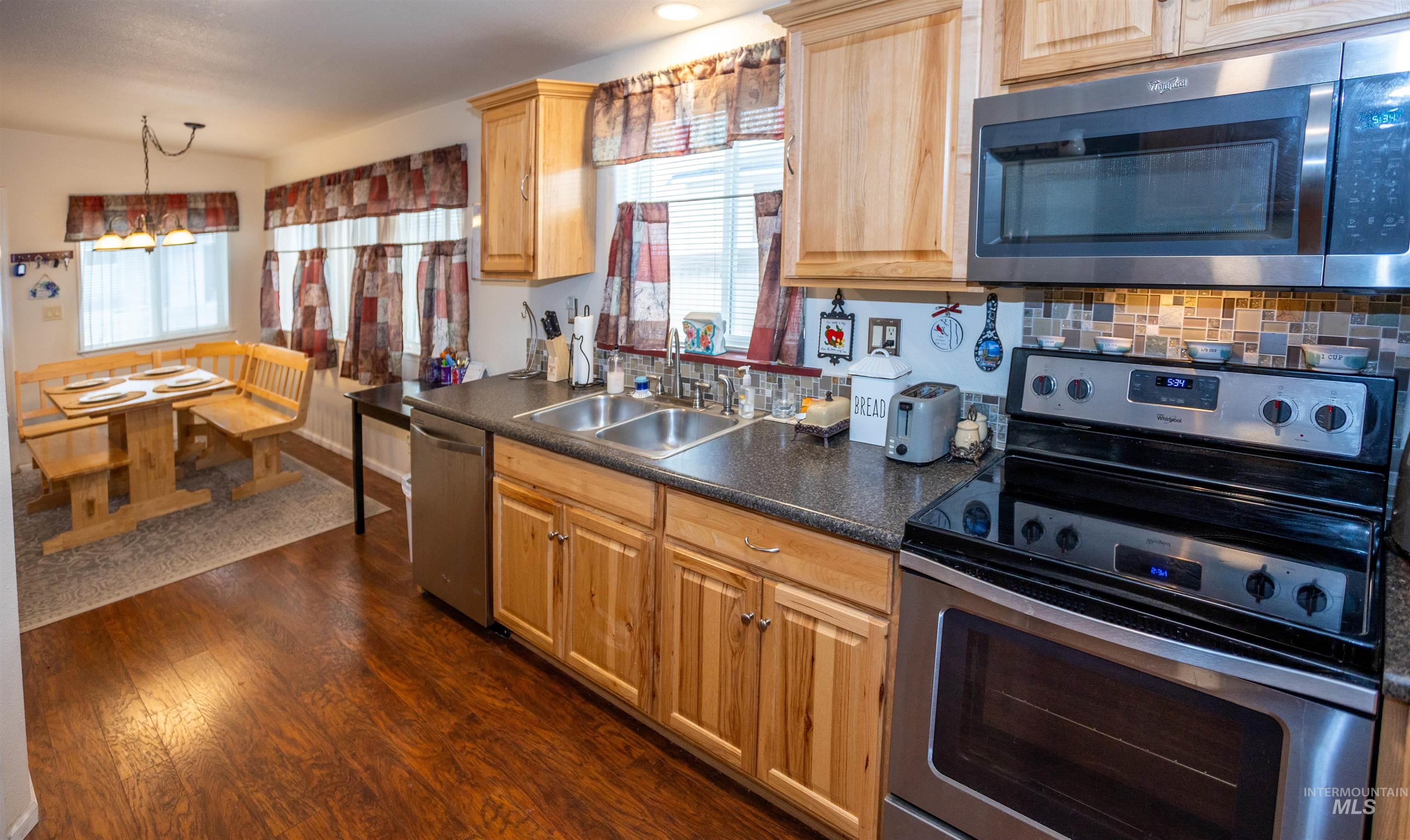 9390 W Ustick #19, Boise, Idaho 83704, 3 Bedrooms, 2 Bathrooms, Residential For Sale, Price $250,000,MLS 98978270