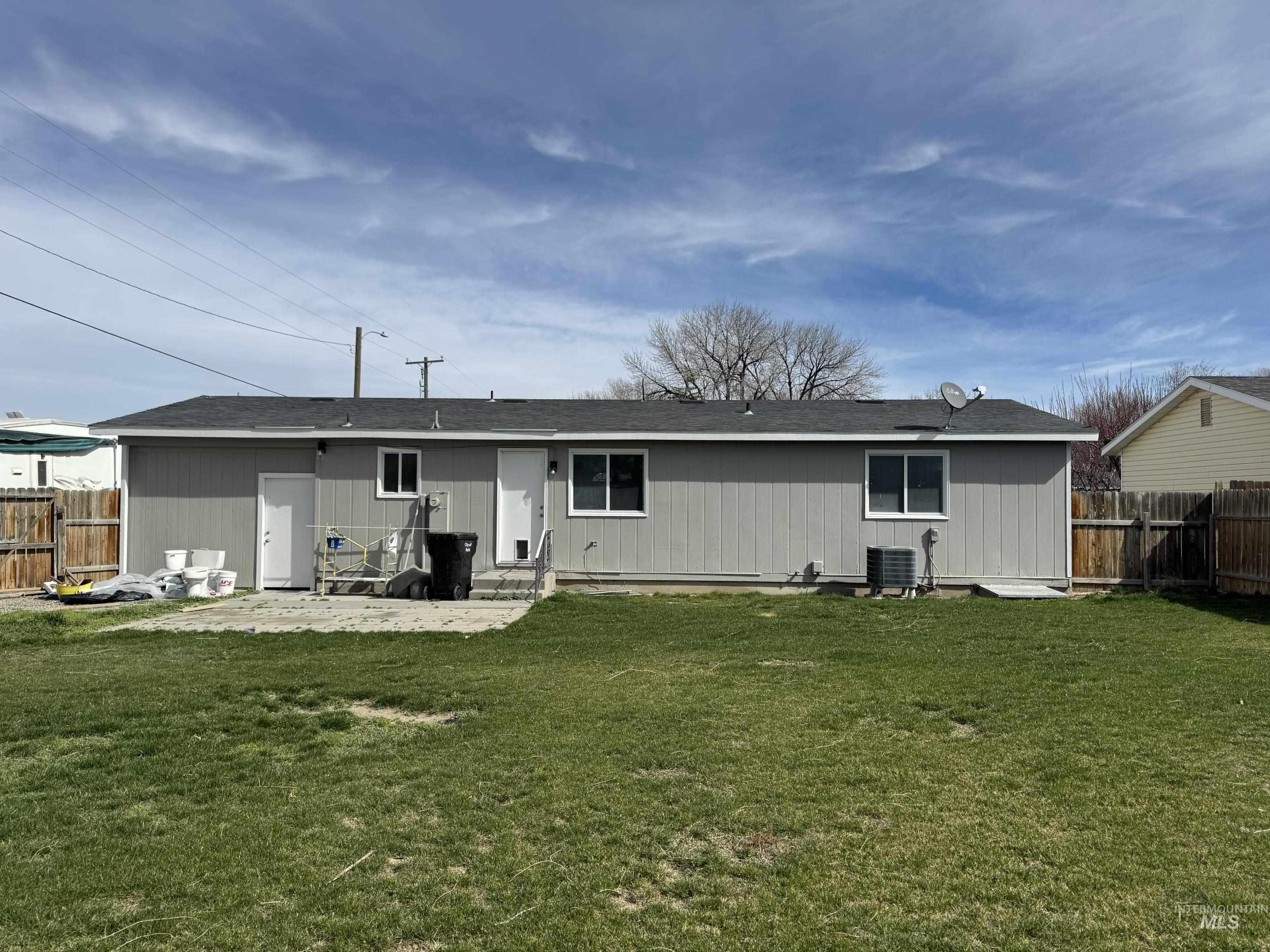 101 Sunset Circle, Buhl, Idaho 83316, 3 Bedrooms, 1.5 Bathrooms, Residential For Sale, Price $285,000,MLS 98978273