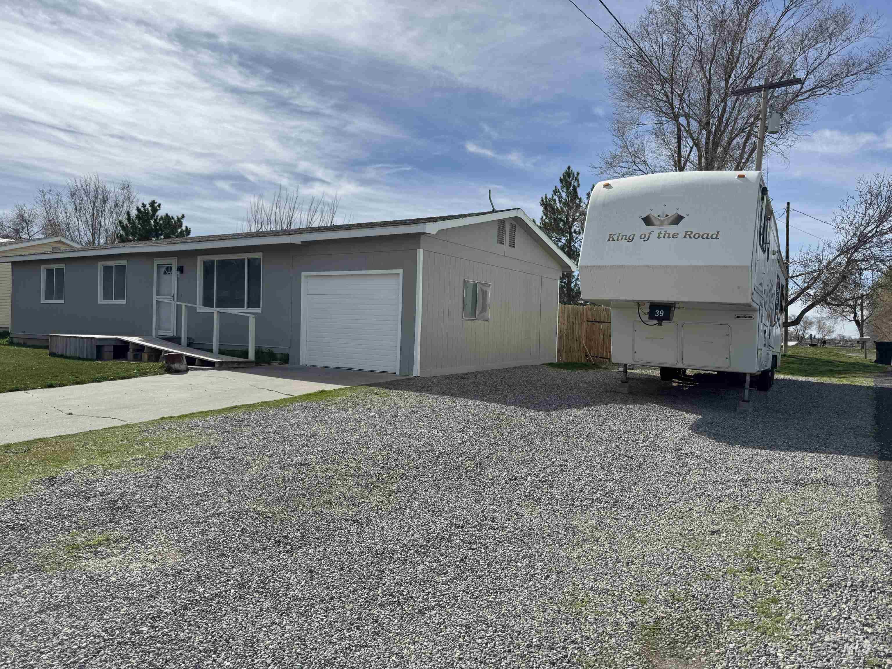 101 Sunset Circle, Buhl, Idaho 83316, 3 Bedrooms, 1.5 Bathrooms, Residential For Sale, Price $285,000,MLS 98978273