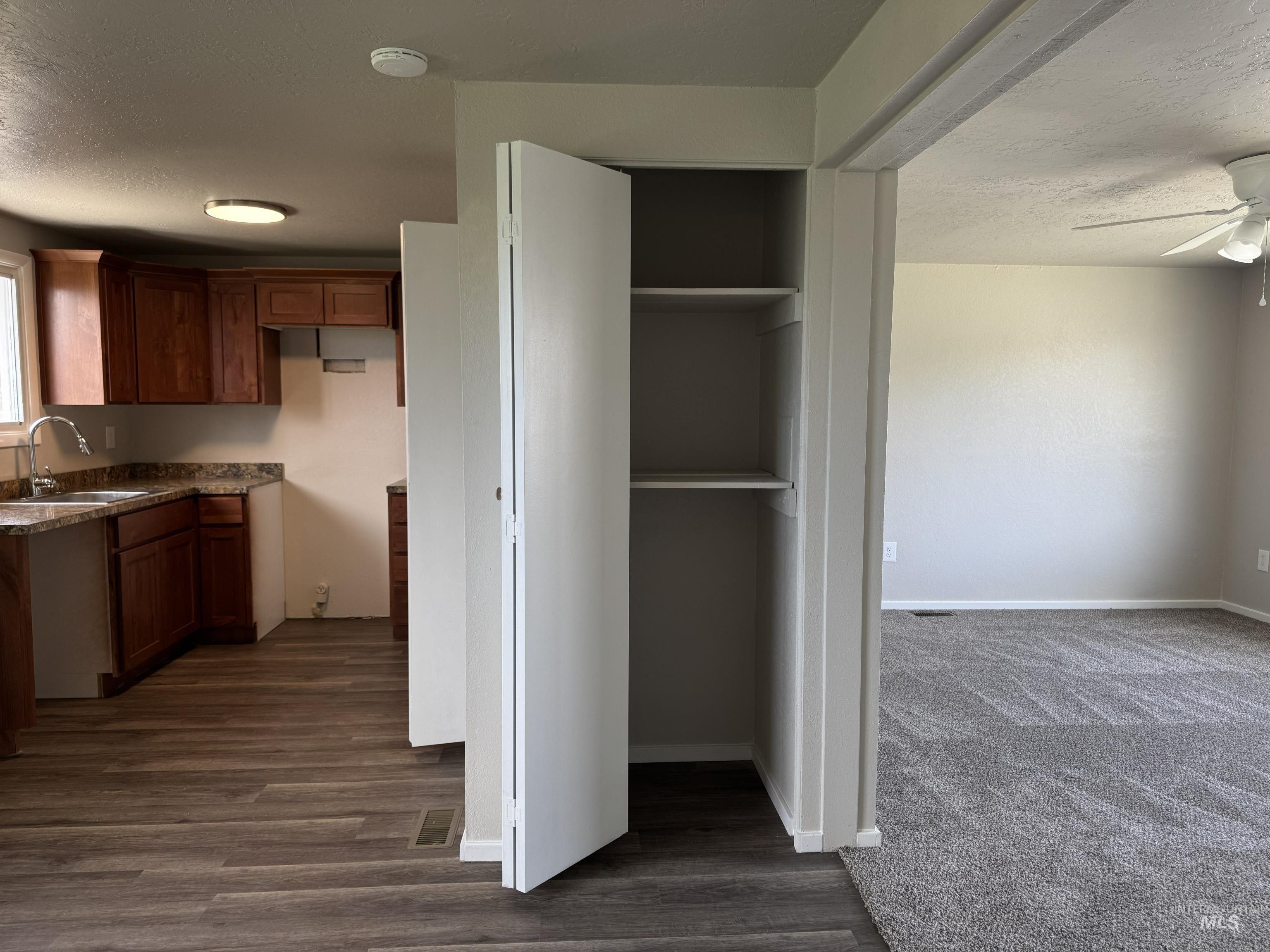 101 Sunset Circle, Buhl, Idaho 83316, 3 Bedrooms, 1.5 Bathrooms, Residential For Sale, Price $285,000,MLS 98978273