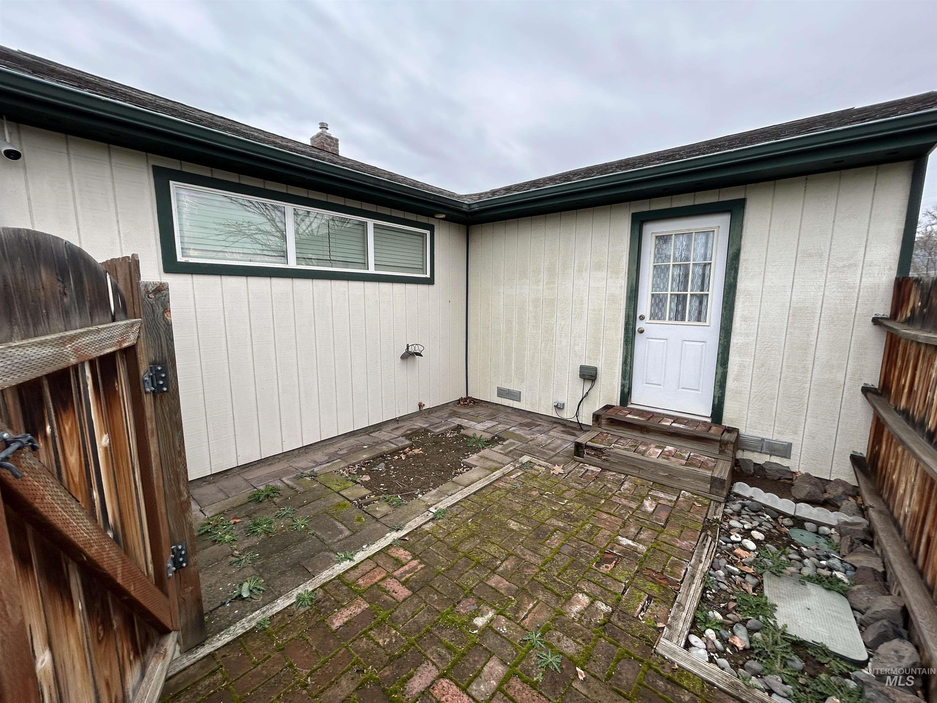 1220 4th St, Clarkston, Washington 99403, 3 Bedrooms, 2 Bathrooms, Residential For Sale, Price $414,900, 98978274