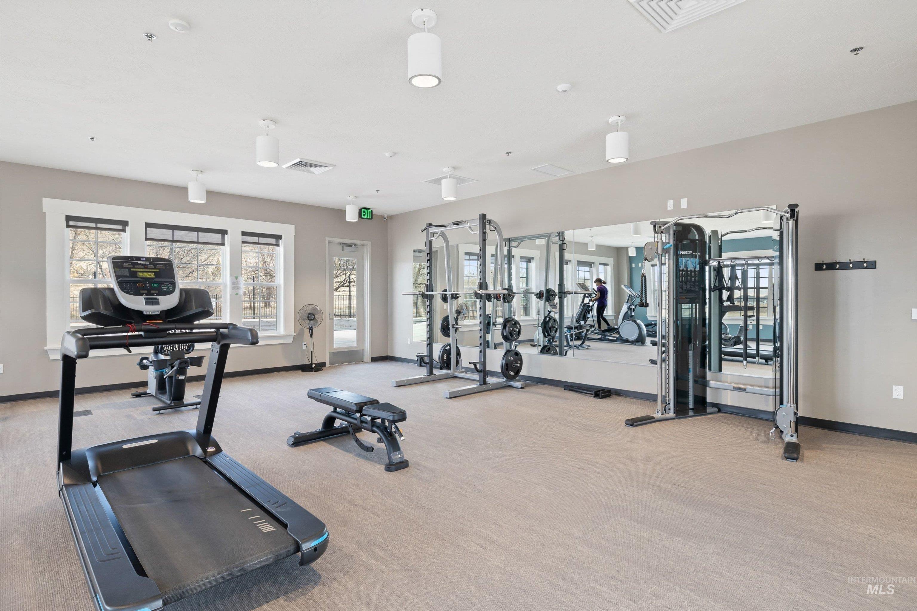 3951 W Farm View Dr, Boise, Idaho 83714, 3 Bedrooms, 2 Bathrooms, Residential For Sale, Price $655,000,MLS 98978277