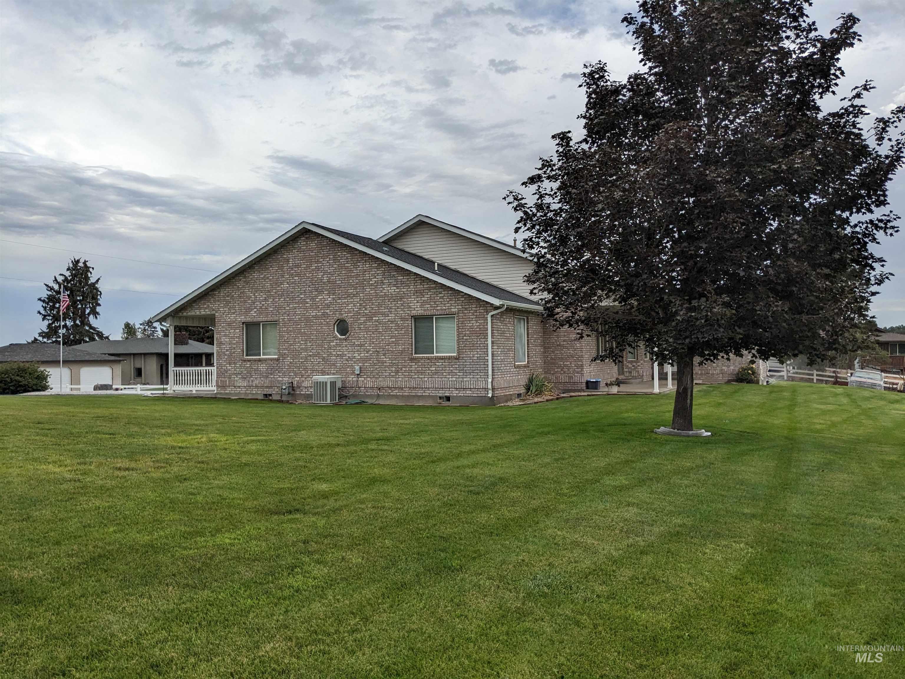 2047 E 2975 S, Wendell, Idaho 83355, 3 Bedrooms, 2 Bathrooms, Residential For Sale, Price $715,000,MLS 98978278