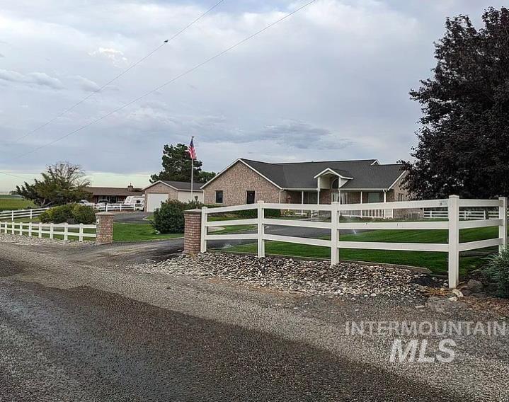 2047 E 2975 S, Wendell, Idaho 83355, 3 Bedrooms, 2 Bathrooms, Residential For Sale, Price $715,000,MLS 98978278