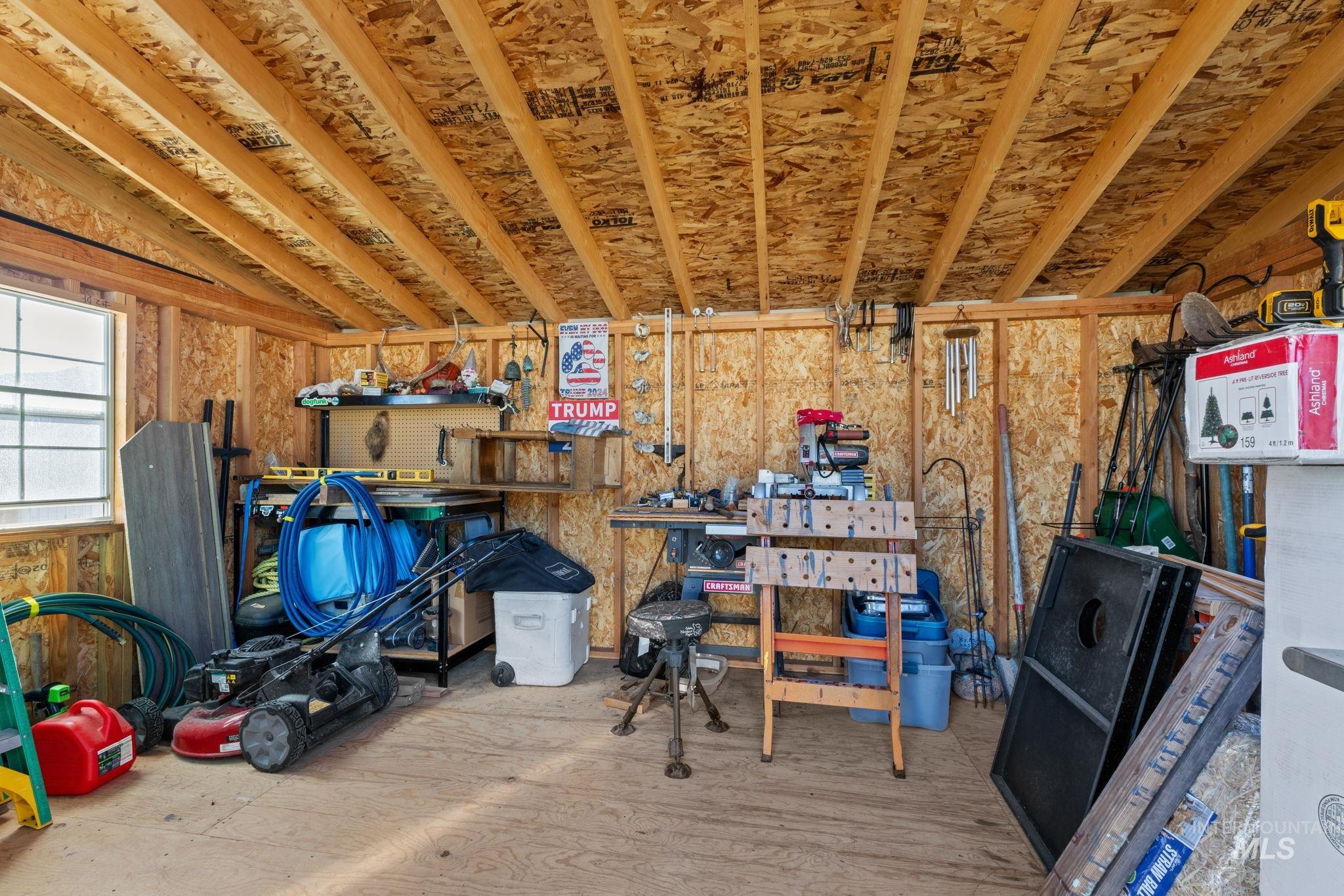 1119 Meadow Lake Loop, Buhl, Idaho 83316, 4 Bedrooms, 2 Bathrooms, Residential For Sale, Price $387,900,MLS 98978281