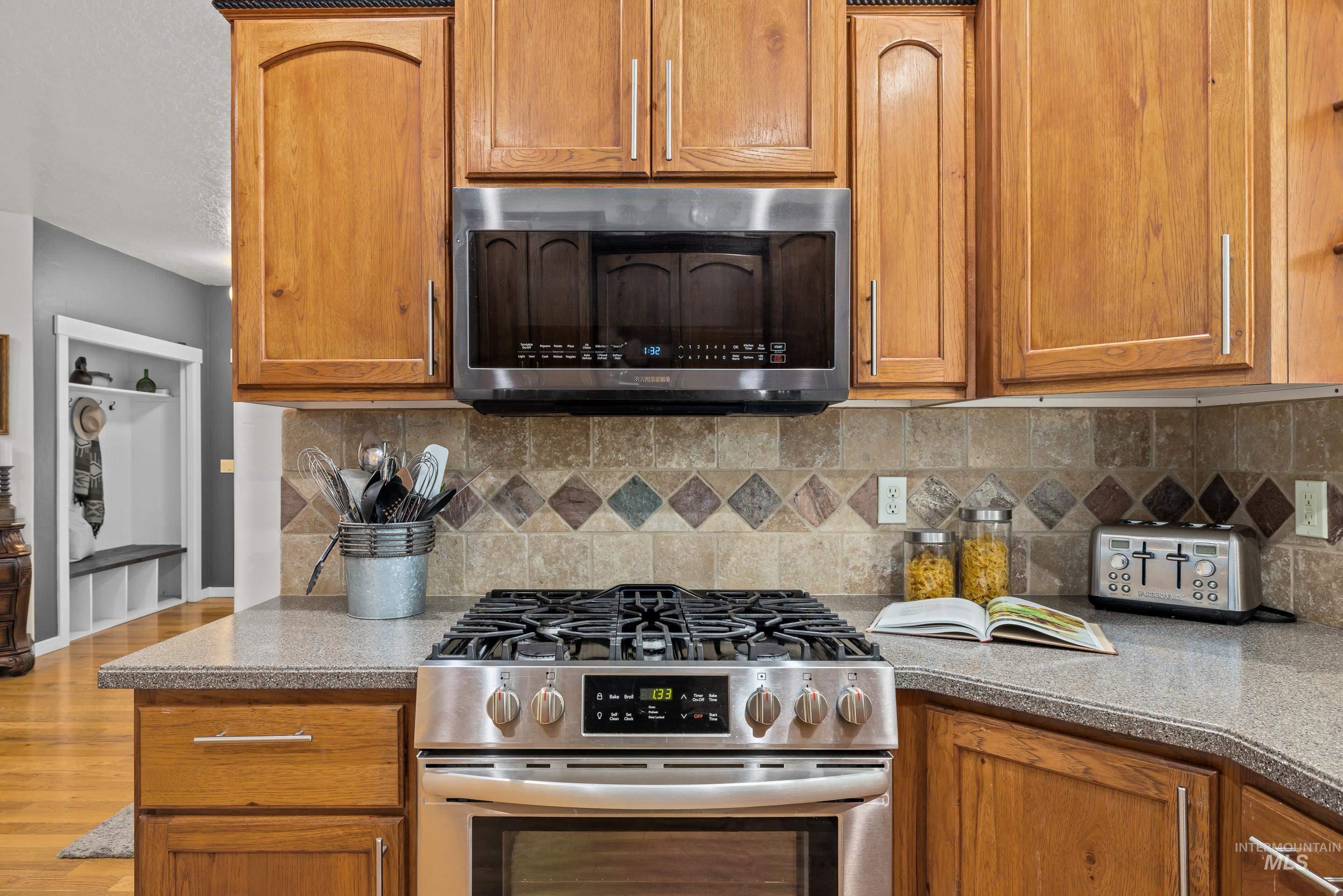 12639 W Huntly Dr., Boise, Idaho 83709-6179, 4 Bedrooms, 3 Bathrooms, Residential For Sale, Price $590,000,MLS 98978283