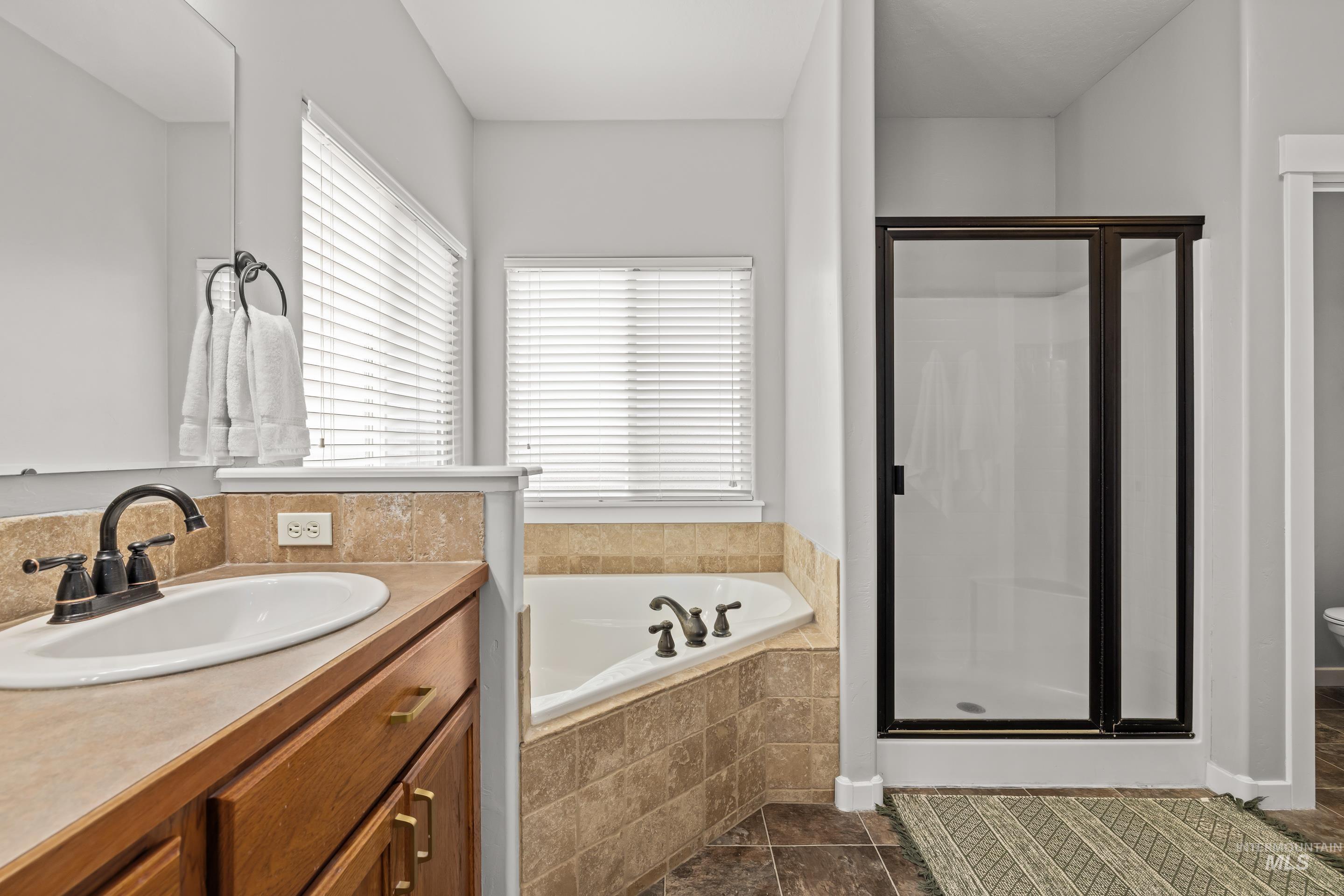 12639 W Huntly Dr., Boise, Idaho 83709-6179, 4 Bedrooms, 3 Bathrooms, Residential For Sale, Price $590,000,MLS 98978283