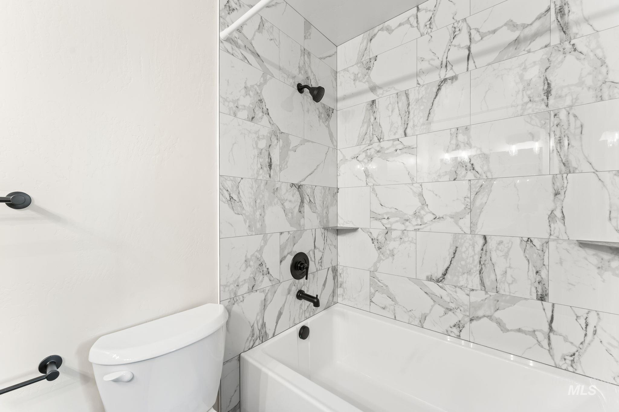 1824 E 1800 S, Gooding, Idaho 83330, 4 Bedrooms, 2 Bathrooms, Residential For Sale, Price $405,000,MLS 98978285