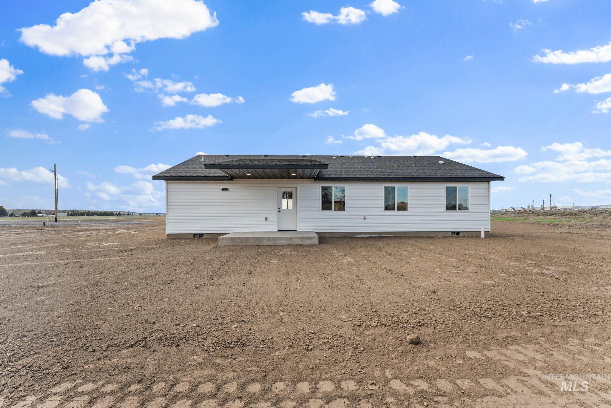 1824 E 1800 S, Gooding, Idaho 83330, 4 Bedrooms, 2 Bathrooms, Residential For Sale, Price $405,000,MLS 98978285