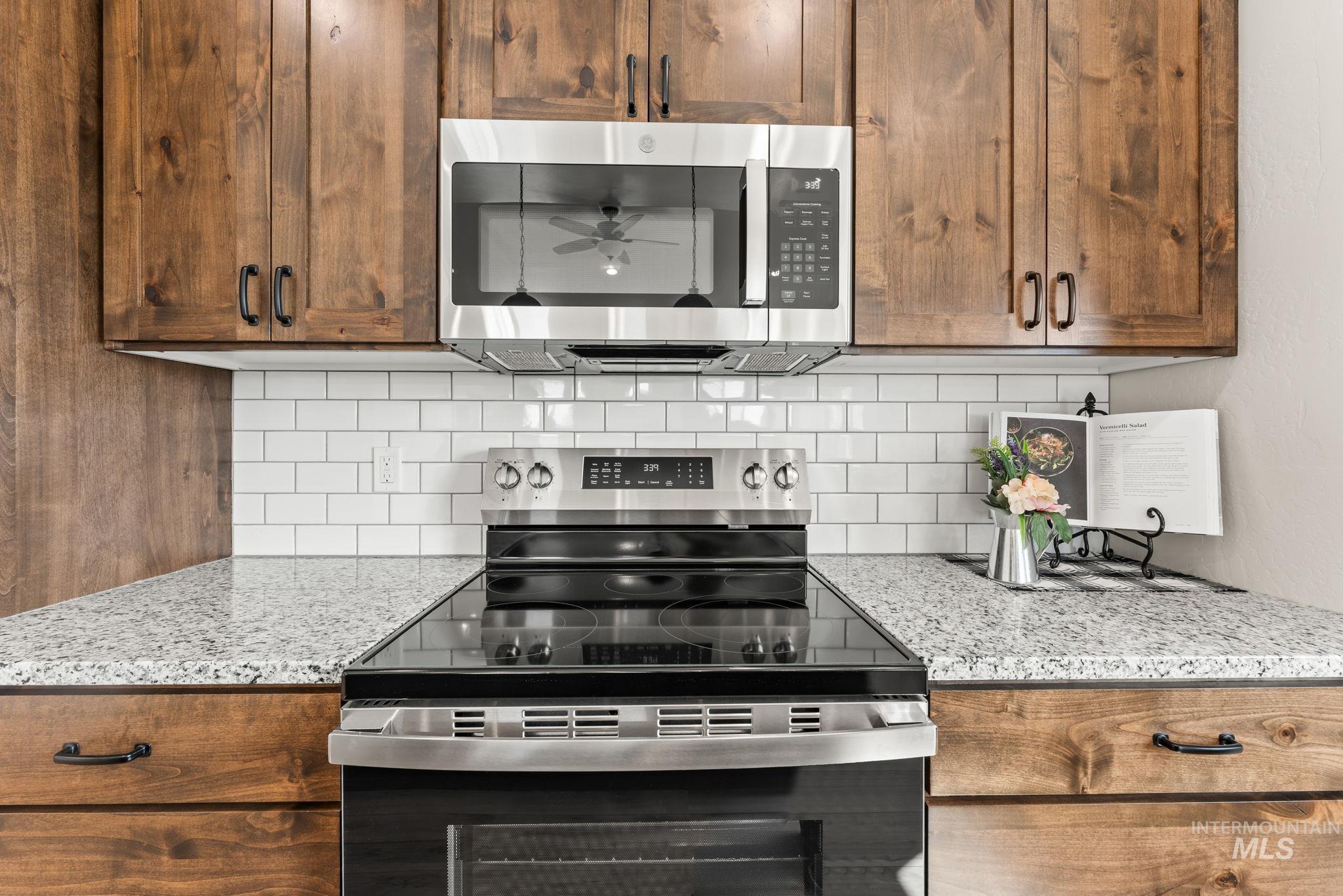 1824 E 1800 S, Gooding, Idaho 83330, 4 Bedrooms, 2 Bathrooms, Residential For Sale, Price $405,000,MLS 98978285