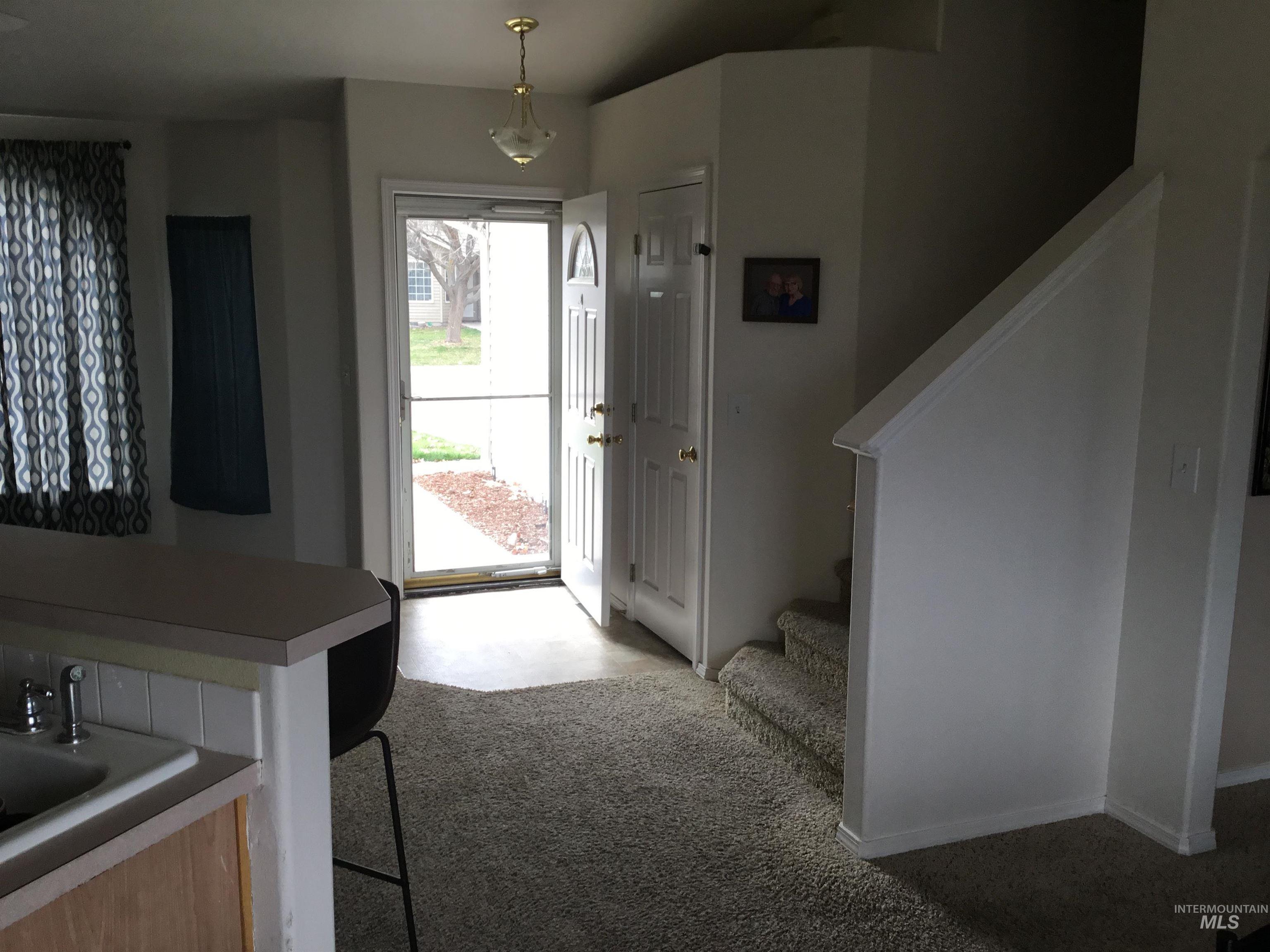 1003 Flint Dr, Caldwell, Idaho 83706, 3 Bedrooms, 2.5 Bathrooms, Residential For Sale, Price $349,999,MLS 98978286