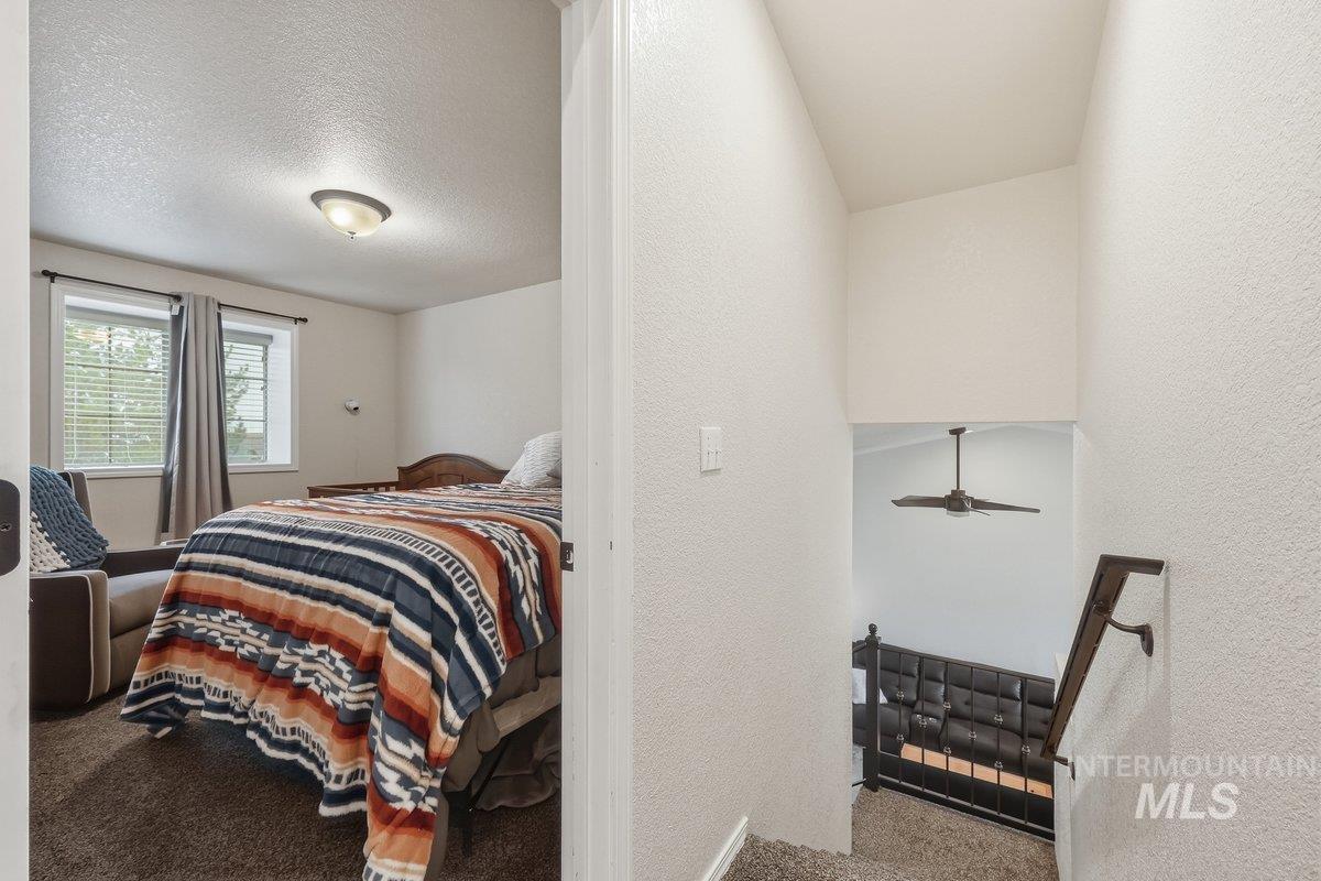 3290 W Sugar Creek Dr, Meridian, Idaho 83646, 3 Bedrooms, 3 Bathrooms, Residential For Sale, Price $500,000,MLS 98978287