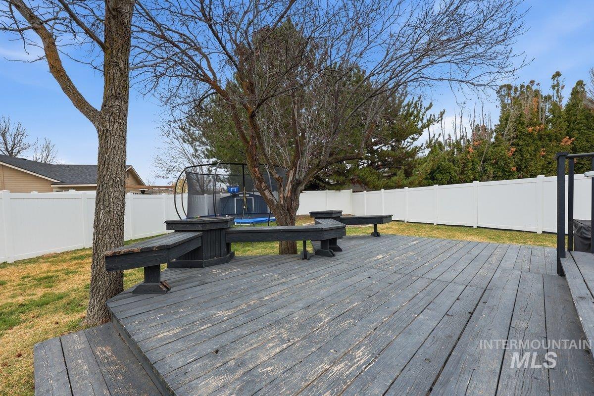 3290 W Sugar Creek Dr, Meridian, Idaho 83646, 3 Bedrooms, 3 Bathrooms, Residential For Sale, Price $500,000,MLS 98978287