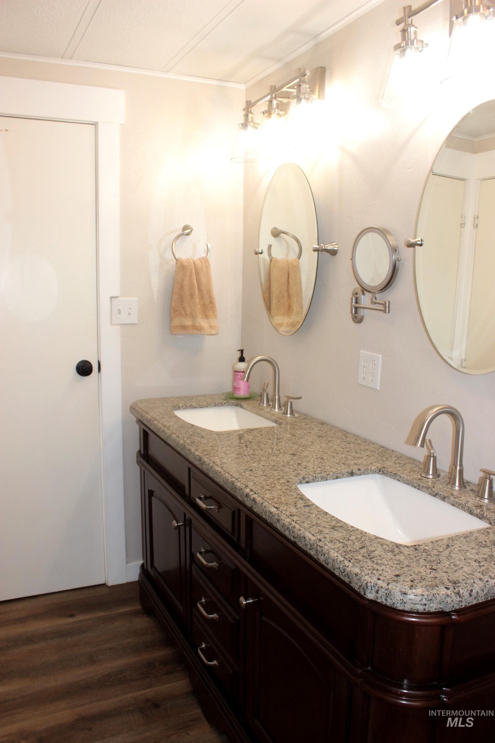 1824 Dutch Flat, Midvale, Idaho 83645, 3 Bedrooms, 2 Bathrooms, Farm & Ranch For Sale, Price $850,000,MLS 98978289