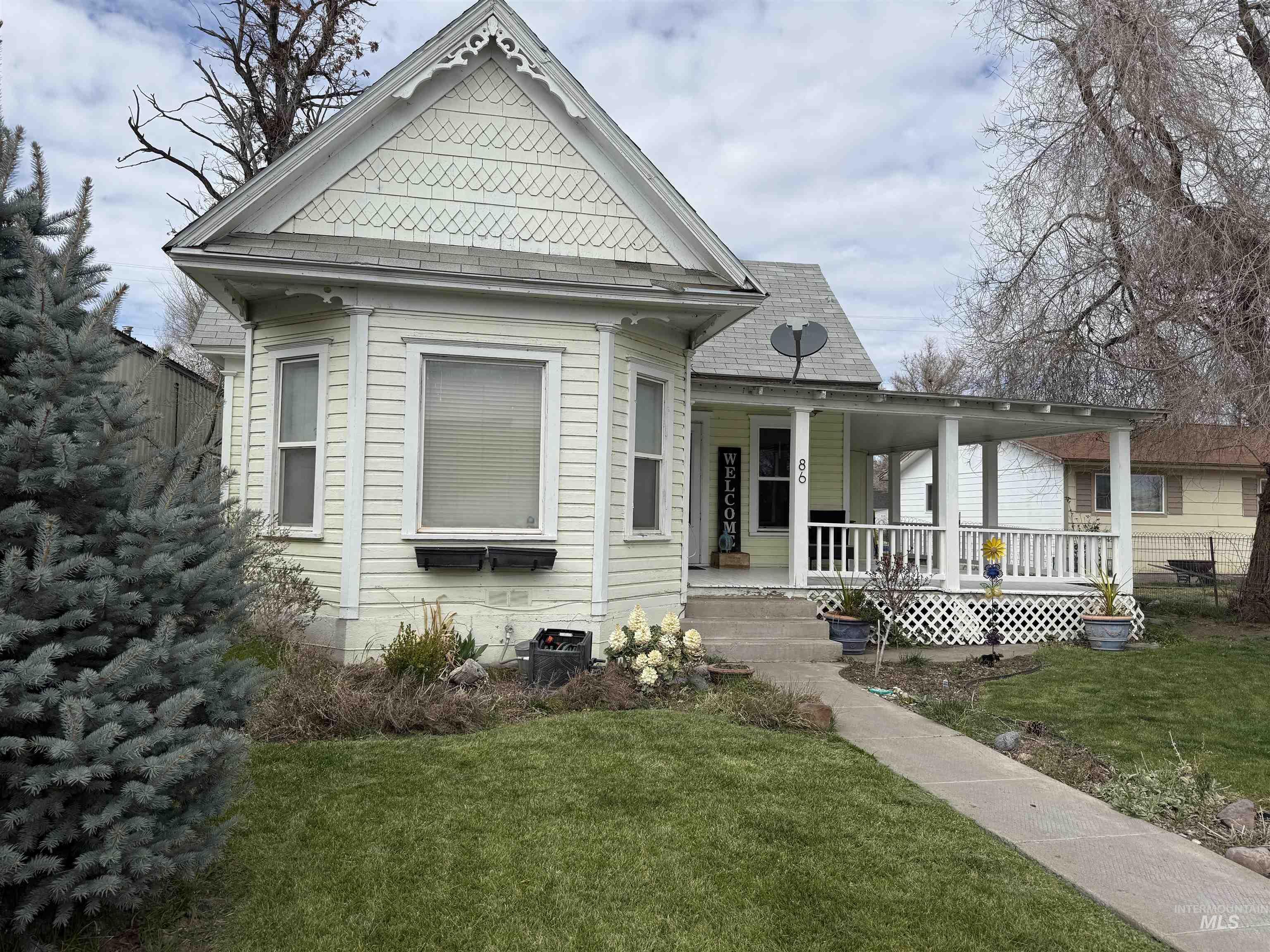 86 W 1st Ave, Glenns Ferry, Idaho 83623, 3 Bedrooms, 1 Bathroom, Residential For Sale, Price $275,000,MLS 98978291