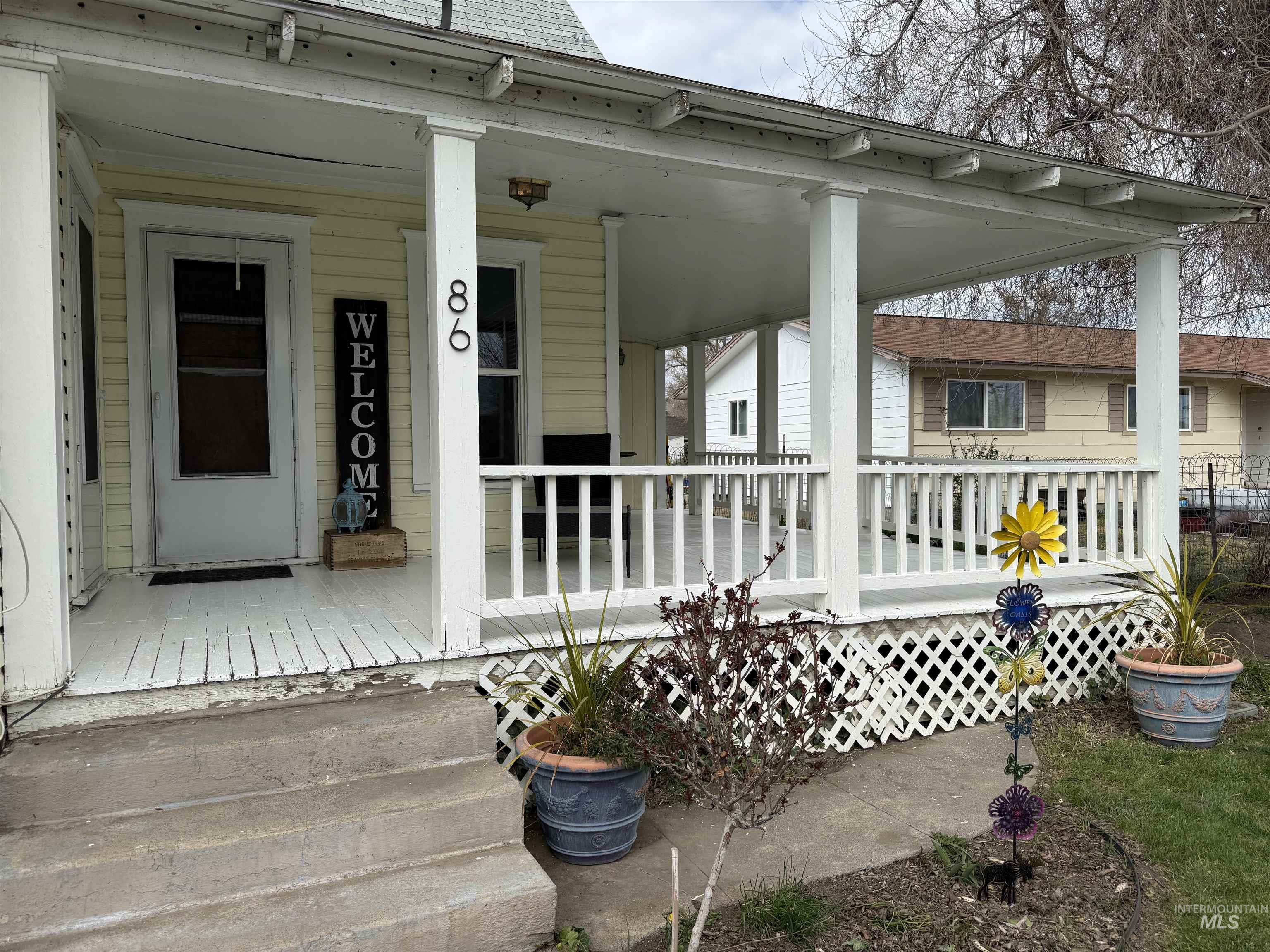 86 W 1st Ave, Glenns Ferry, Idaho 83623, 3 Bedrooms, 1 Bathroom, Residential For Sale, Price $275,000,MLS 98978291