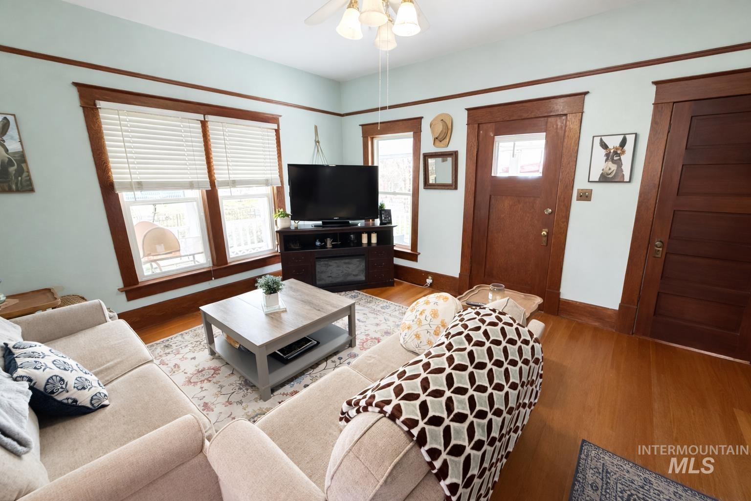 86 W 1st Ave, Glenns Ferry, Idaho 83623, 3 Bedrooms, 1 Bathroom, Residential For Sale, Price $275,000,MLS 98978291