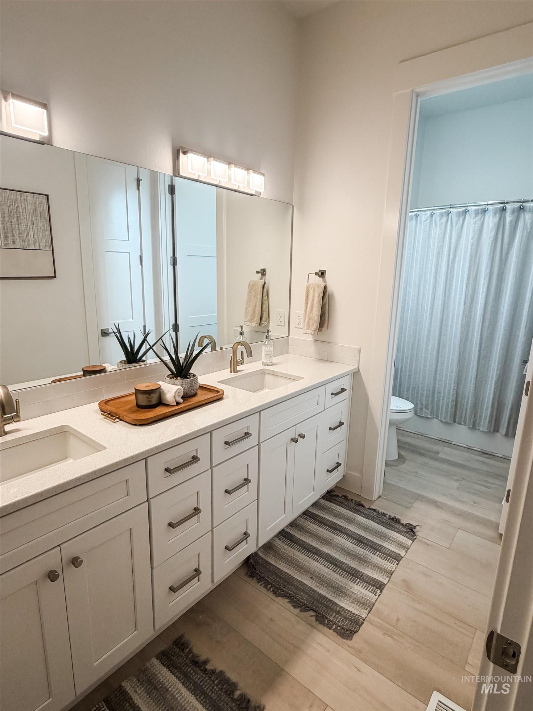 7931 E Samuel Court, Nampa, Idaho 83687-4829, 3 Bedrooms, 2.5 Bathrooms, Residential For Sale, Price $649,900,MLS 98978293