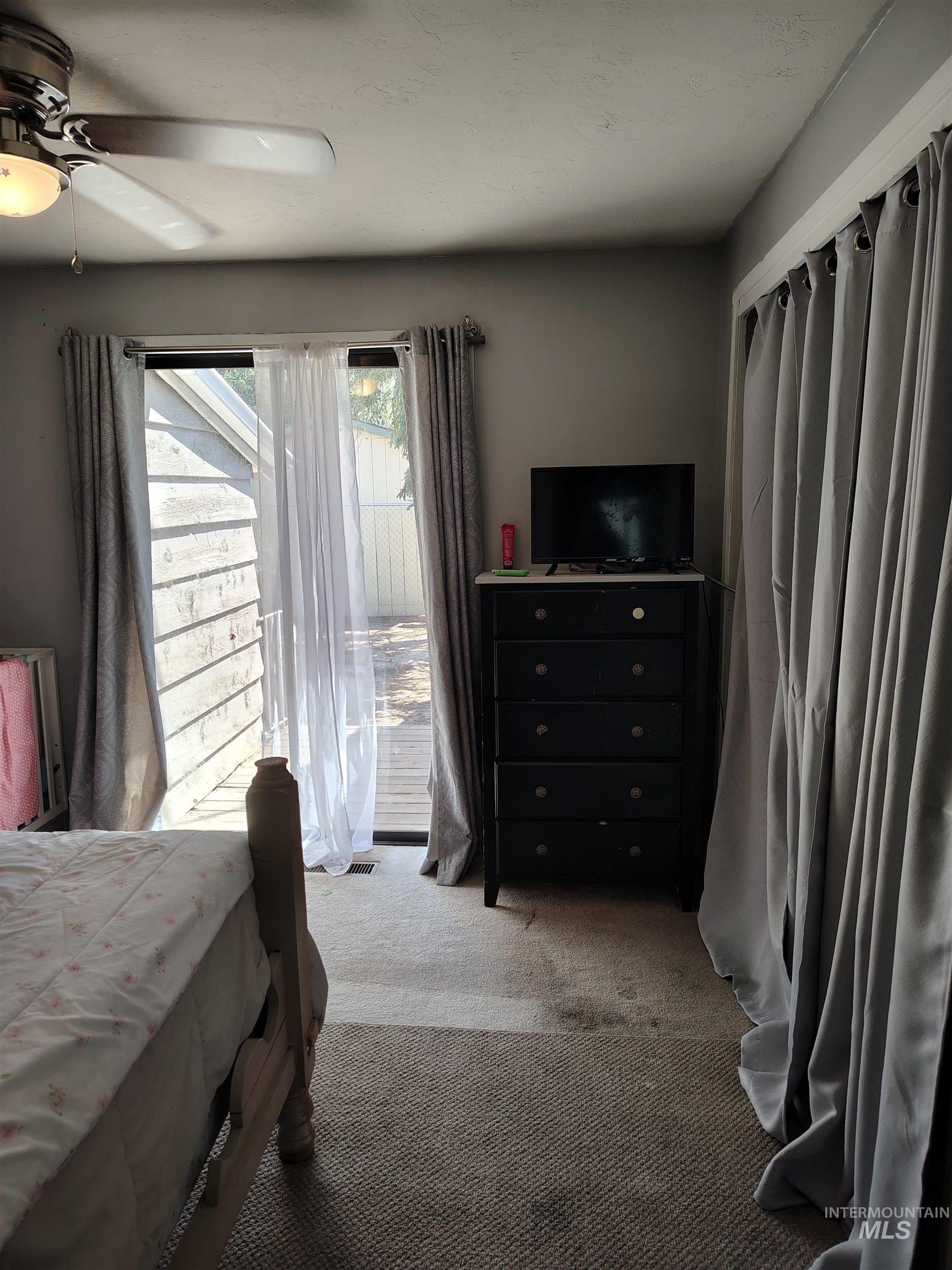 820 Meadows Dr, Twin Falls, Idaho 83301, 6 Bedrooms, 4 Bathrooms, Residential For Sale, Price $437,600,MLS 98978294