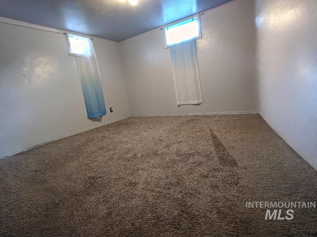 820 Meadows Dr, Twin Falls, Idaho 83301, 6 Bedrooms, 4 Bathrooms, Residential For Sale, Price $437,600,MLS 98978294