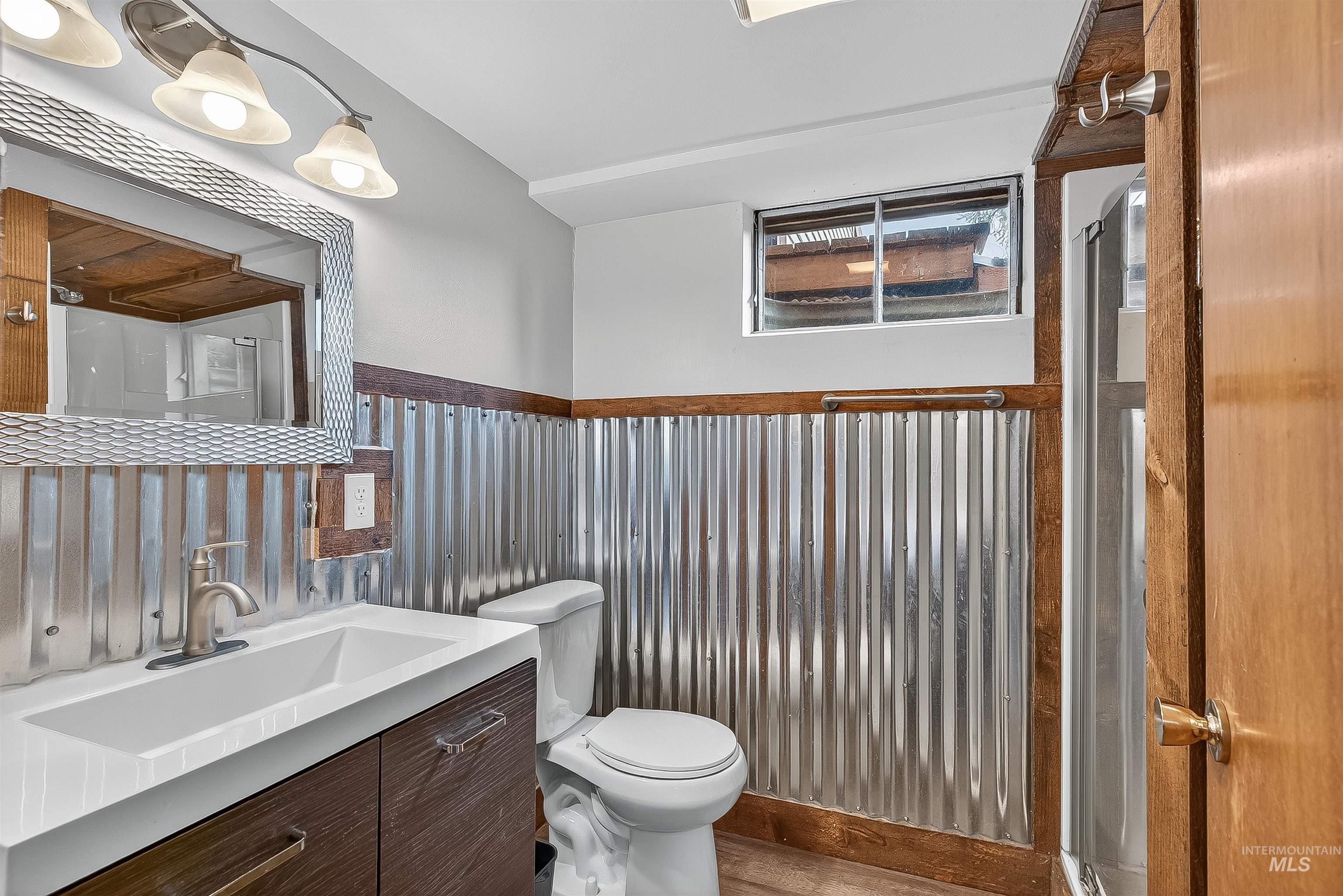 33818 North Rd, Kendrick, Idaho 83537, 5 Bedrooms, 2 Bathrooms, Residential For Sale, Price $419,000,MLS 98978295