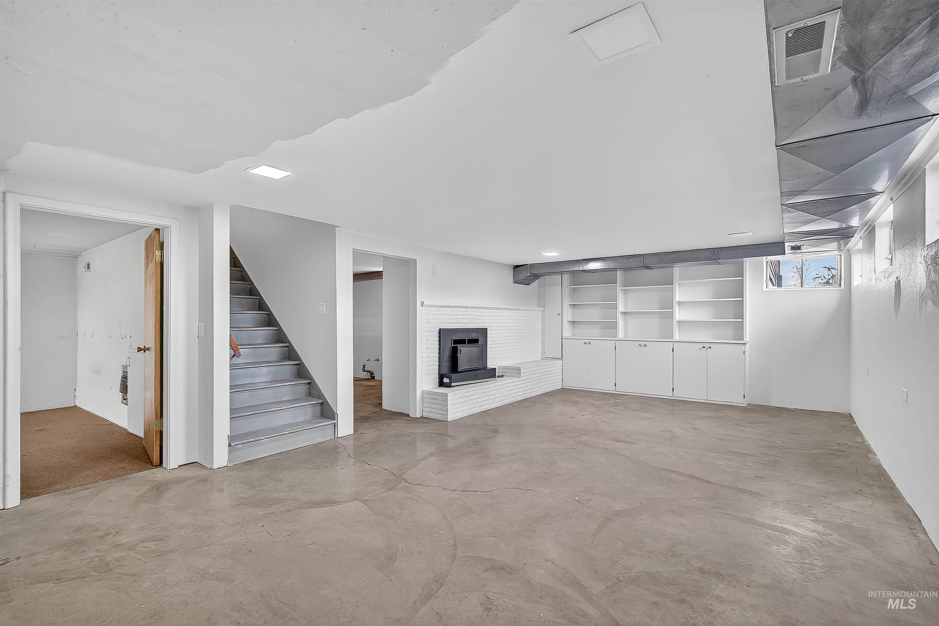 33818 North Rd, Kendrick, Idaho 83537, 5 Bedrooms, 2 Bathrooms, Residential For Sale, Price $419,000,MLS 98978295