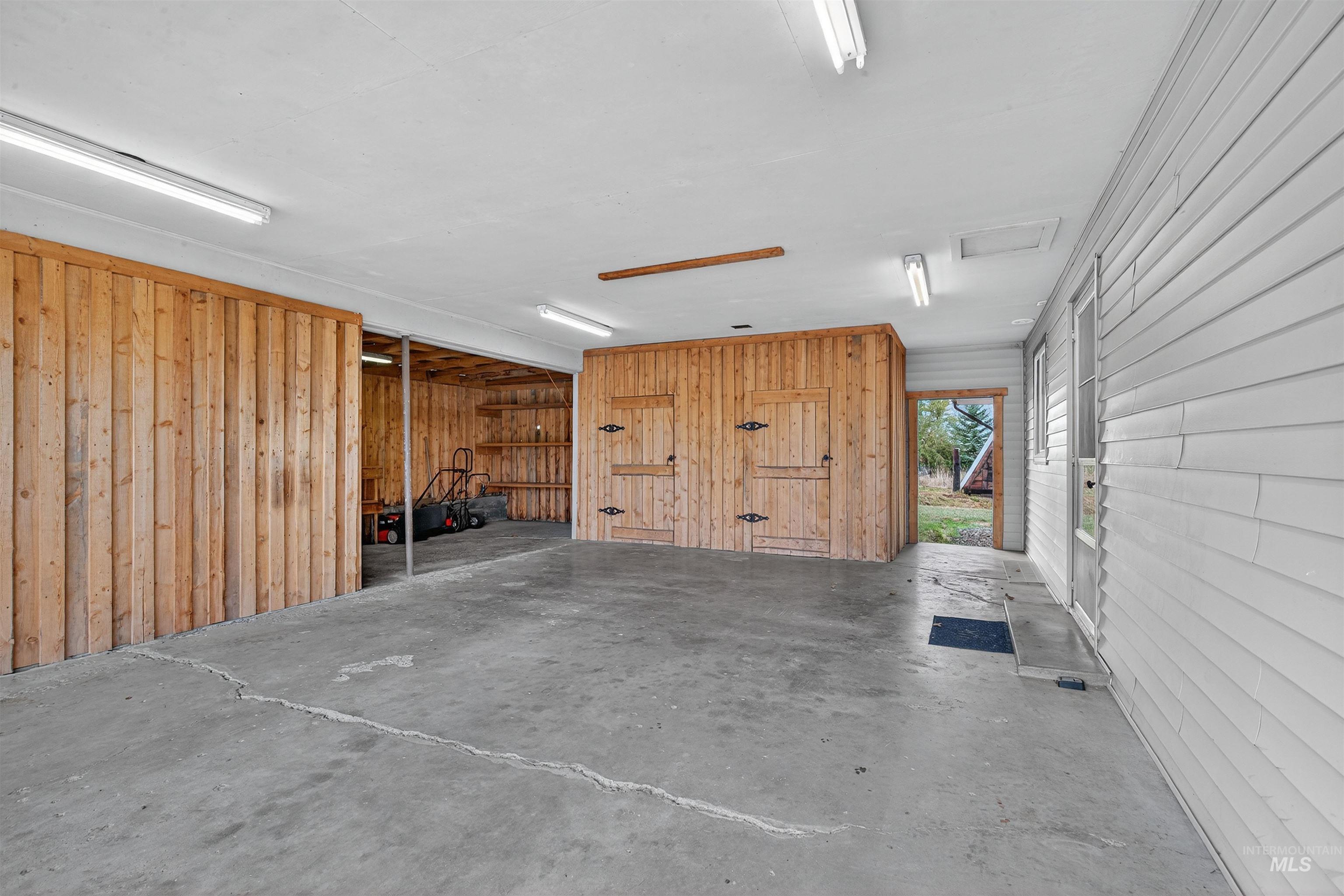 33818 North Rd, Kendrick, Idaho 83537, 5 Bedrooms, 2 Bathrooms, Residential For Sale, Price $419,000,MLS 98978295