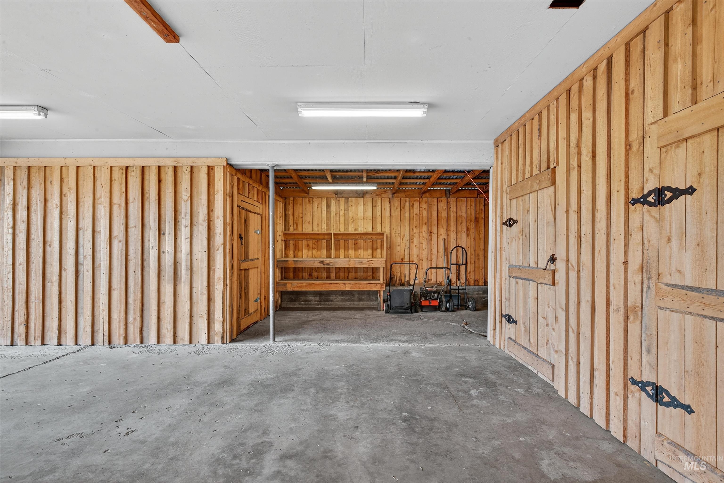 33818 North Rd, Kendrick, Idaho 83537, 5 Bedrooms, 2 Bathrooms, Residential For Sale, Price $419,000,MLS 98978295