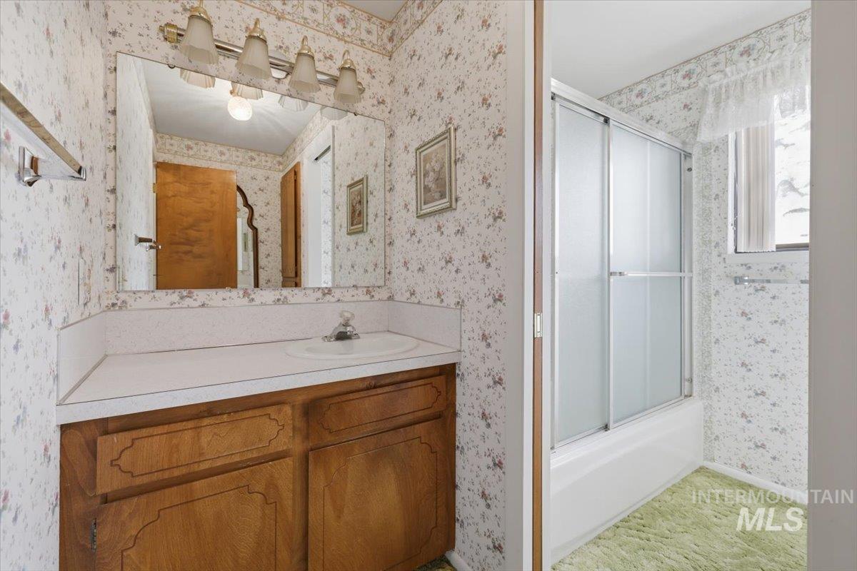 931 Sherman Way, Nampa, Idaho 83686, 5 Bedrooms, 4 Bathrooms, Residential For Sale, Price $199,000, 98978297